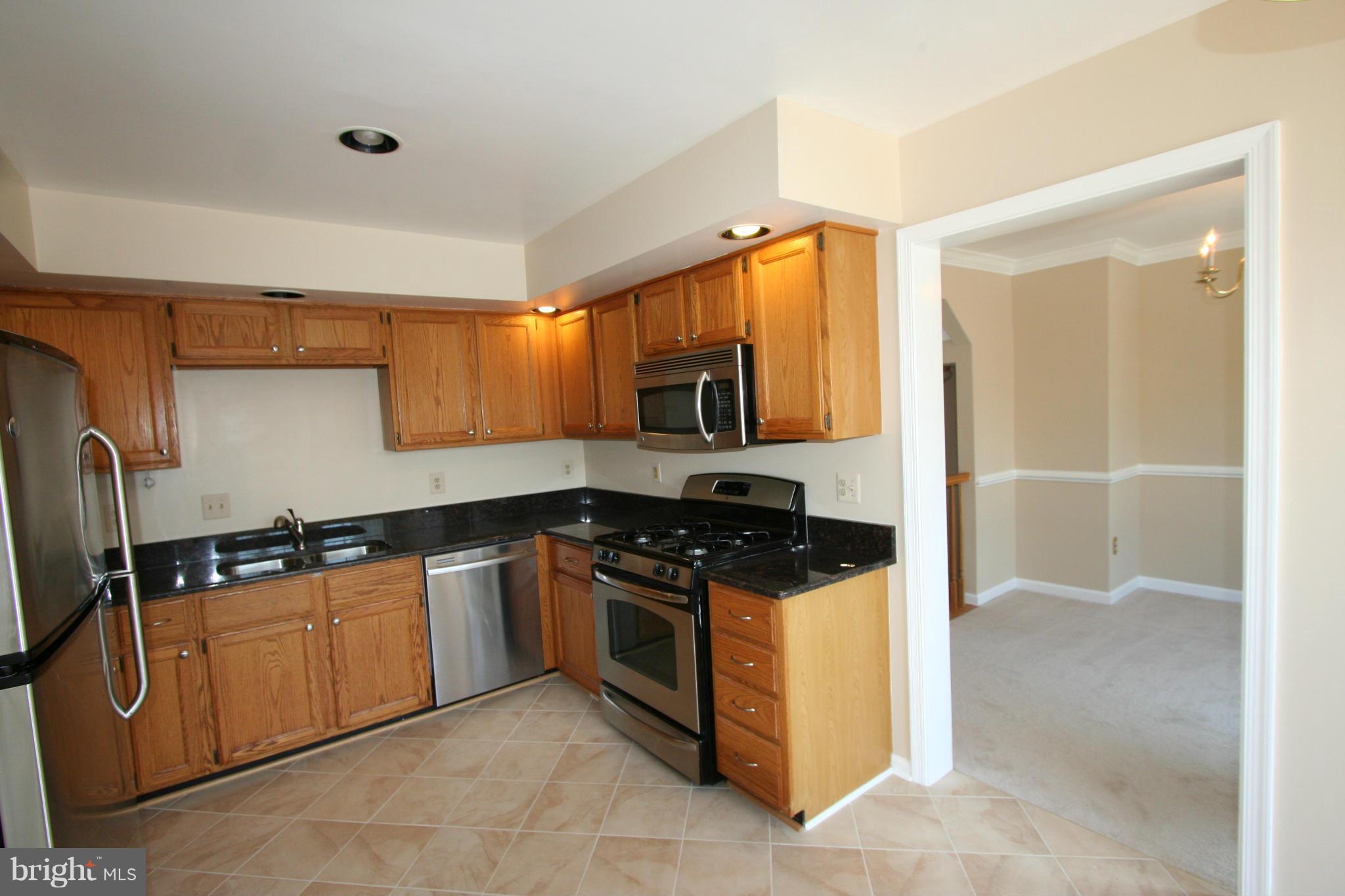 POTOMAC LAKES - Residential Lease