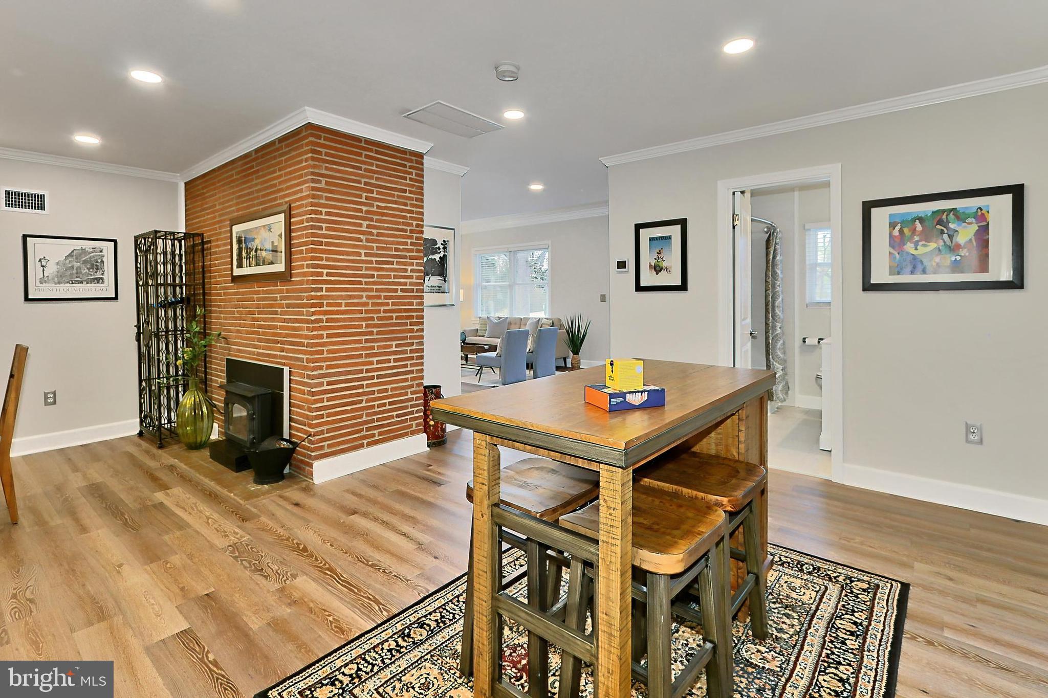 VALLEY BROOK - Residential