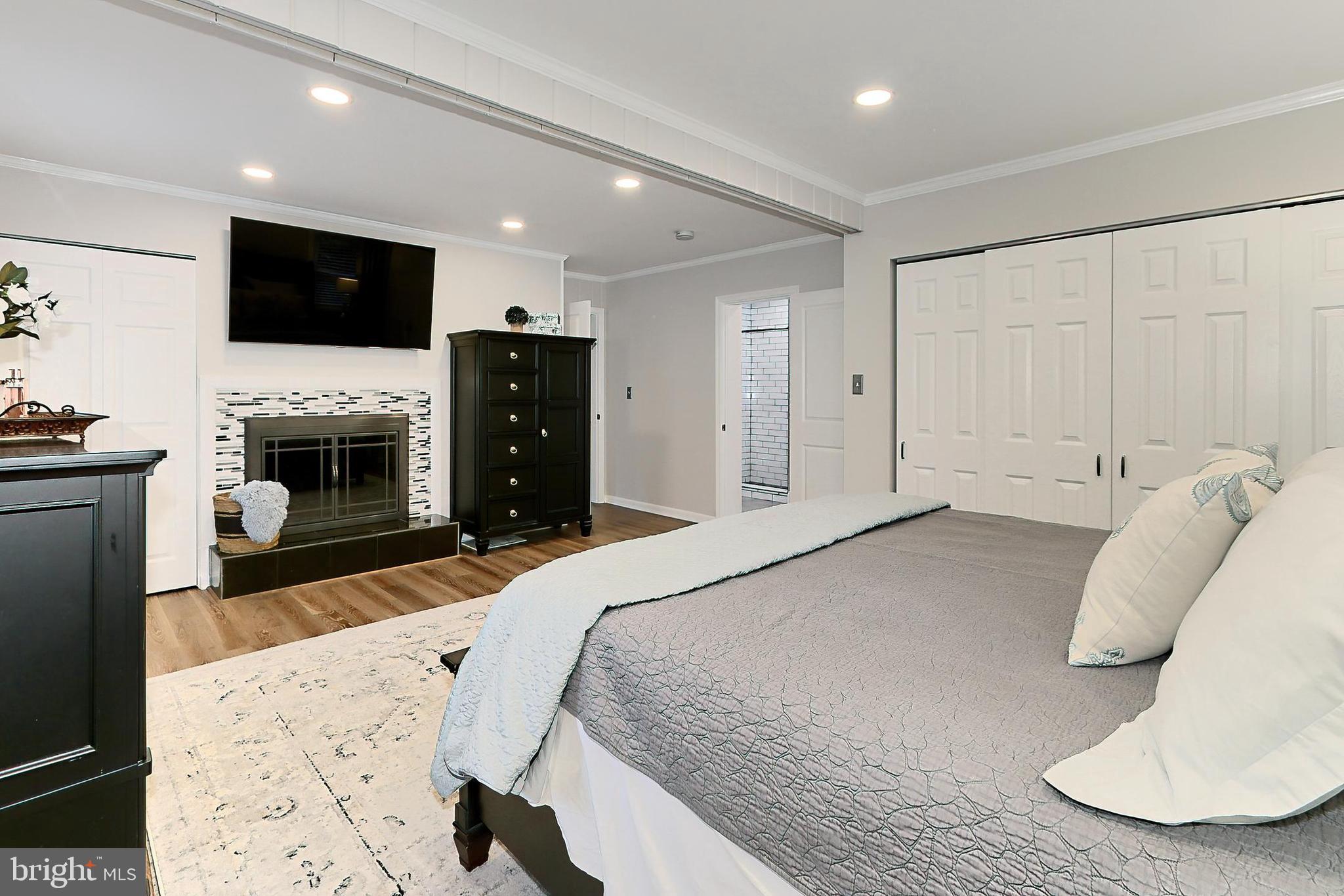 VALLEY BROOK - Residential