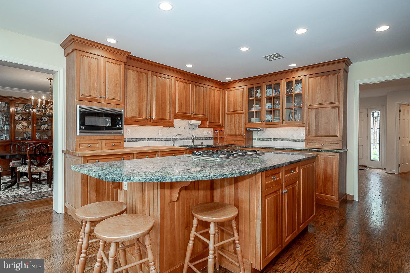 RAVENSCLIFF - Residential