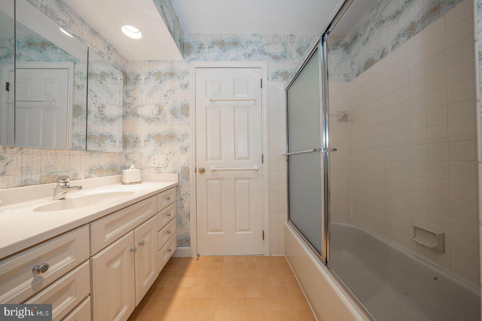 RAVENSCLIFF - Residential