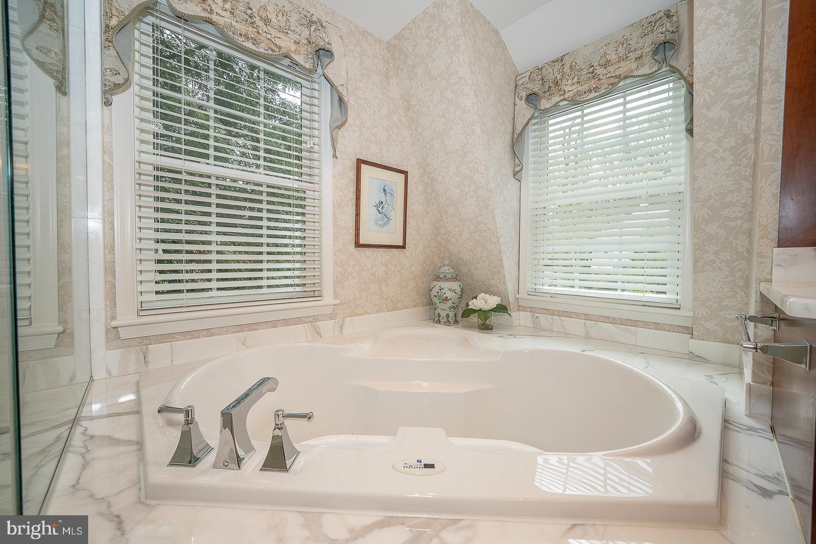 RAVENSCLIFF - Residential