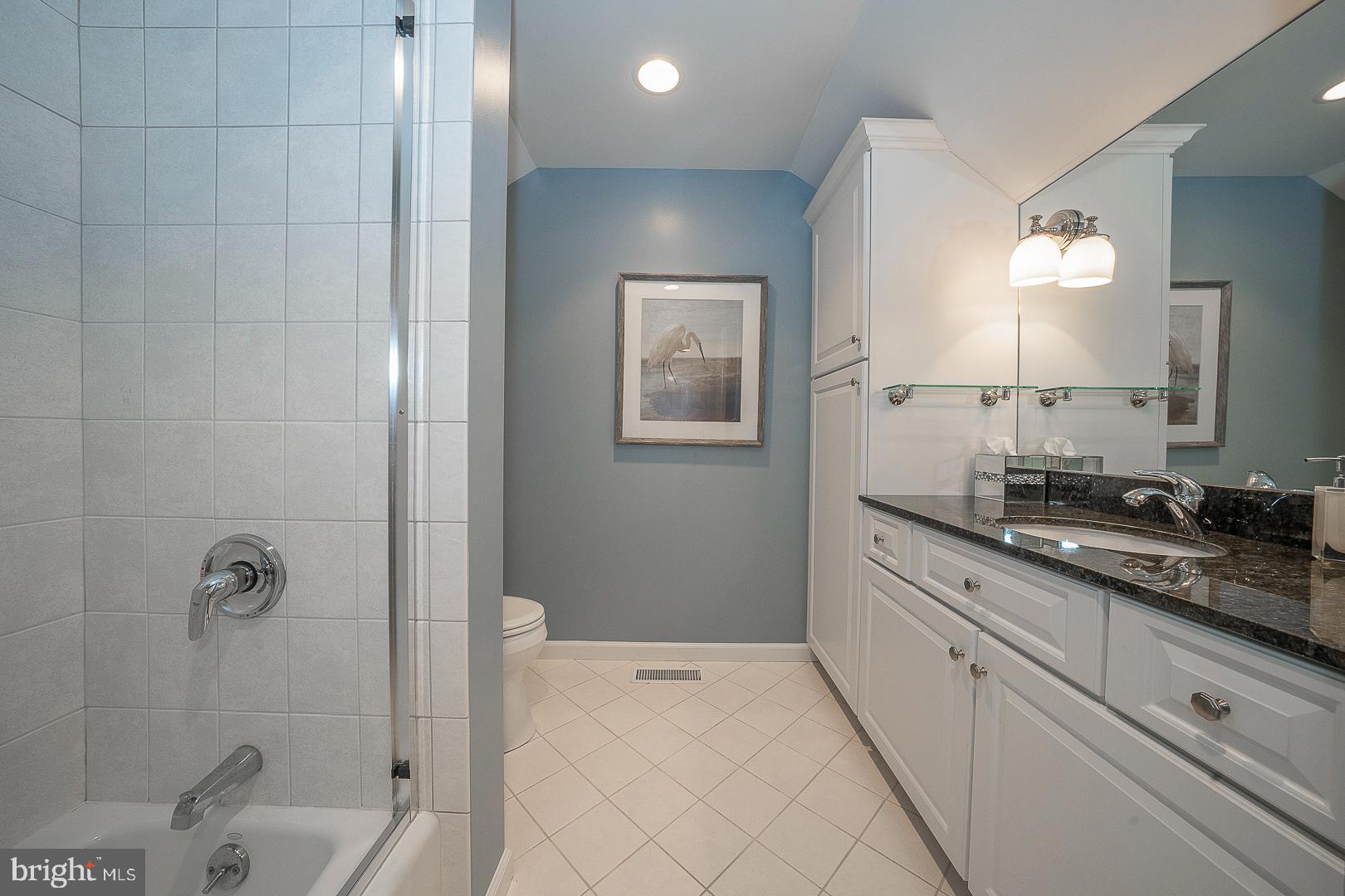 RAVENSCLIFF - Residential