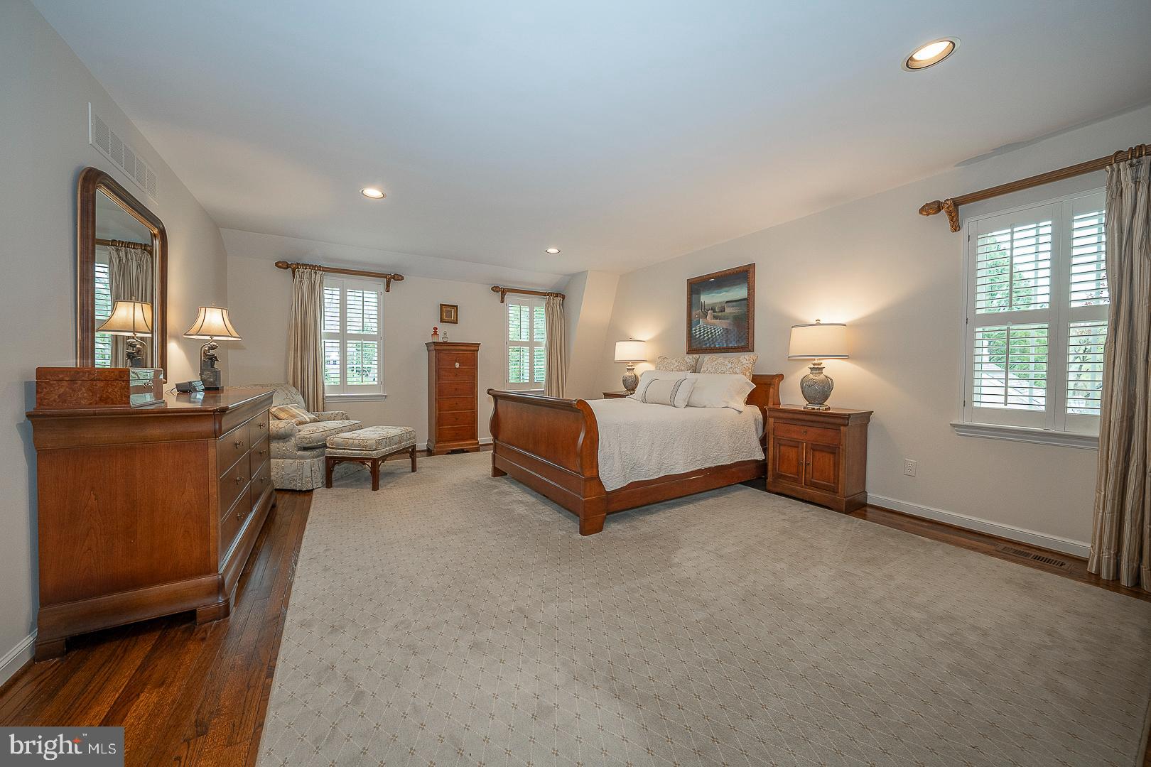 RAVENSCLIFF - Residential