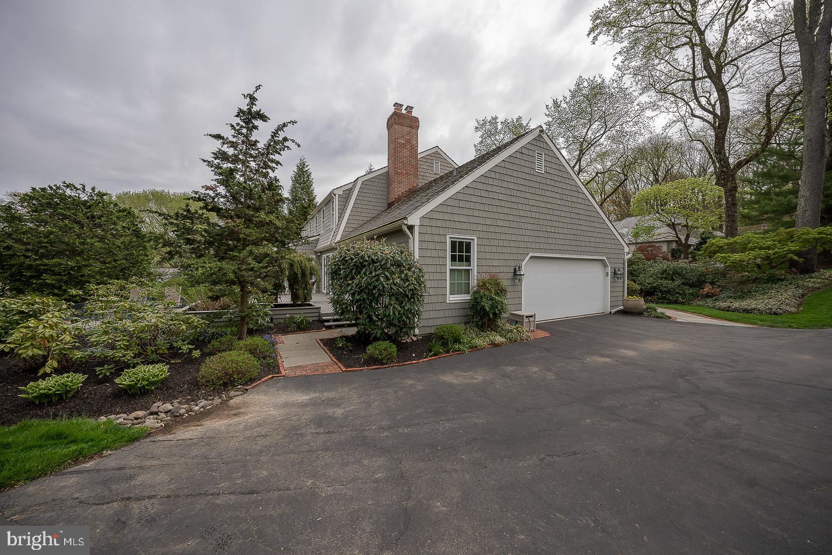 RAVENSCLIFF - Residential