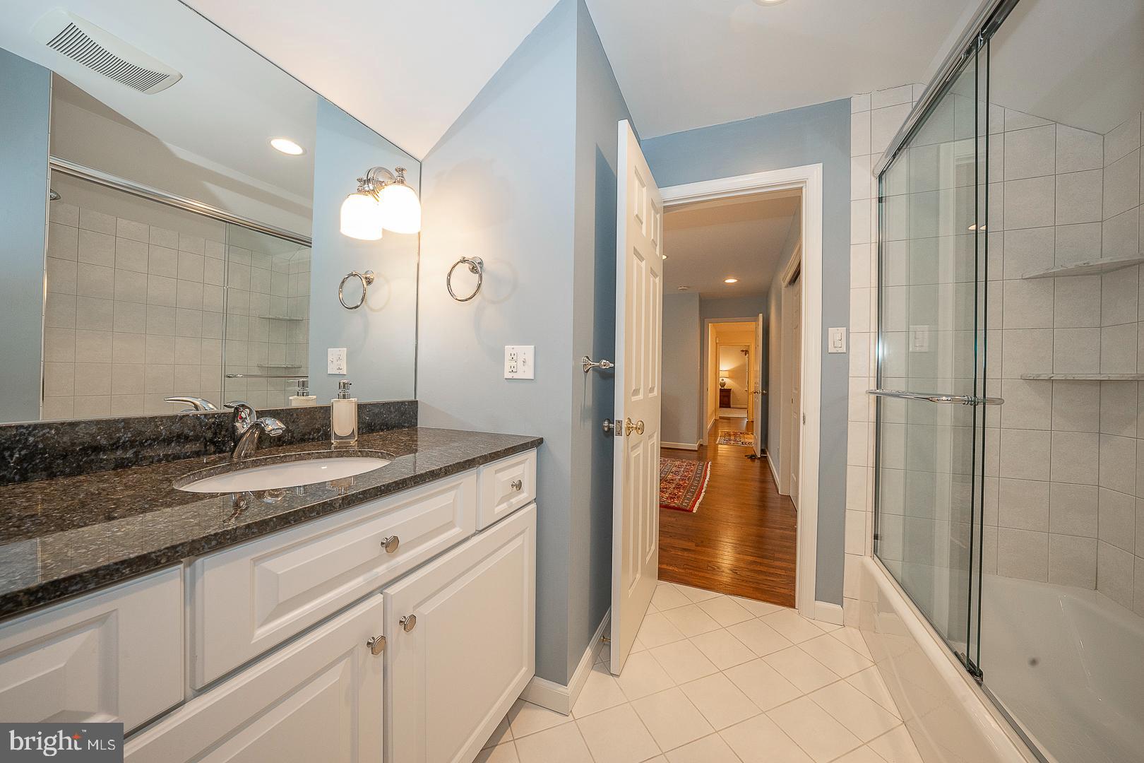 RAVENSCLIFF - Residential