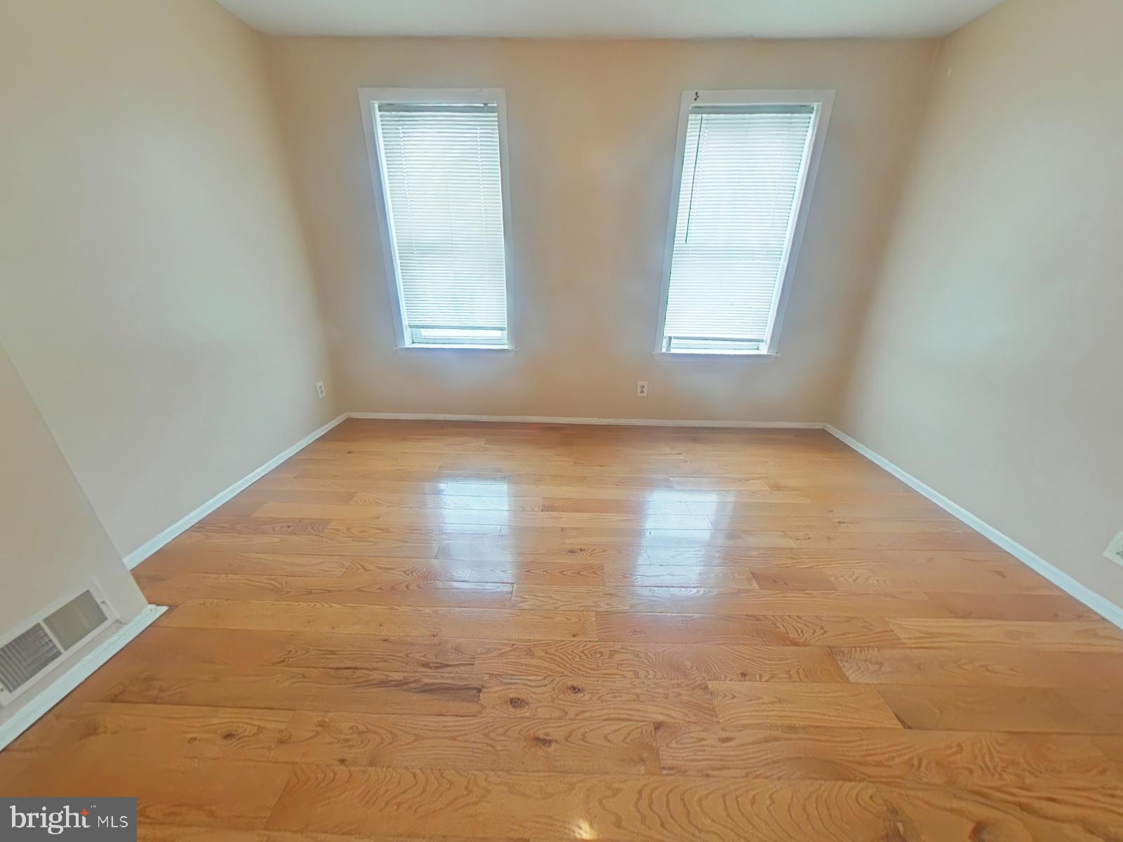 MANTUA - Residential