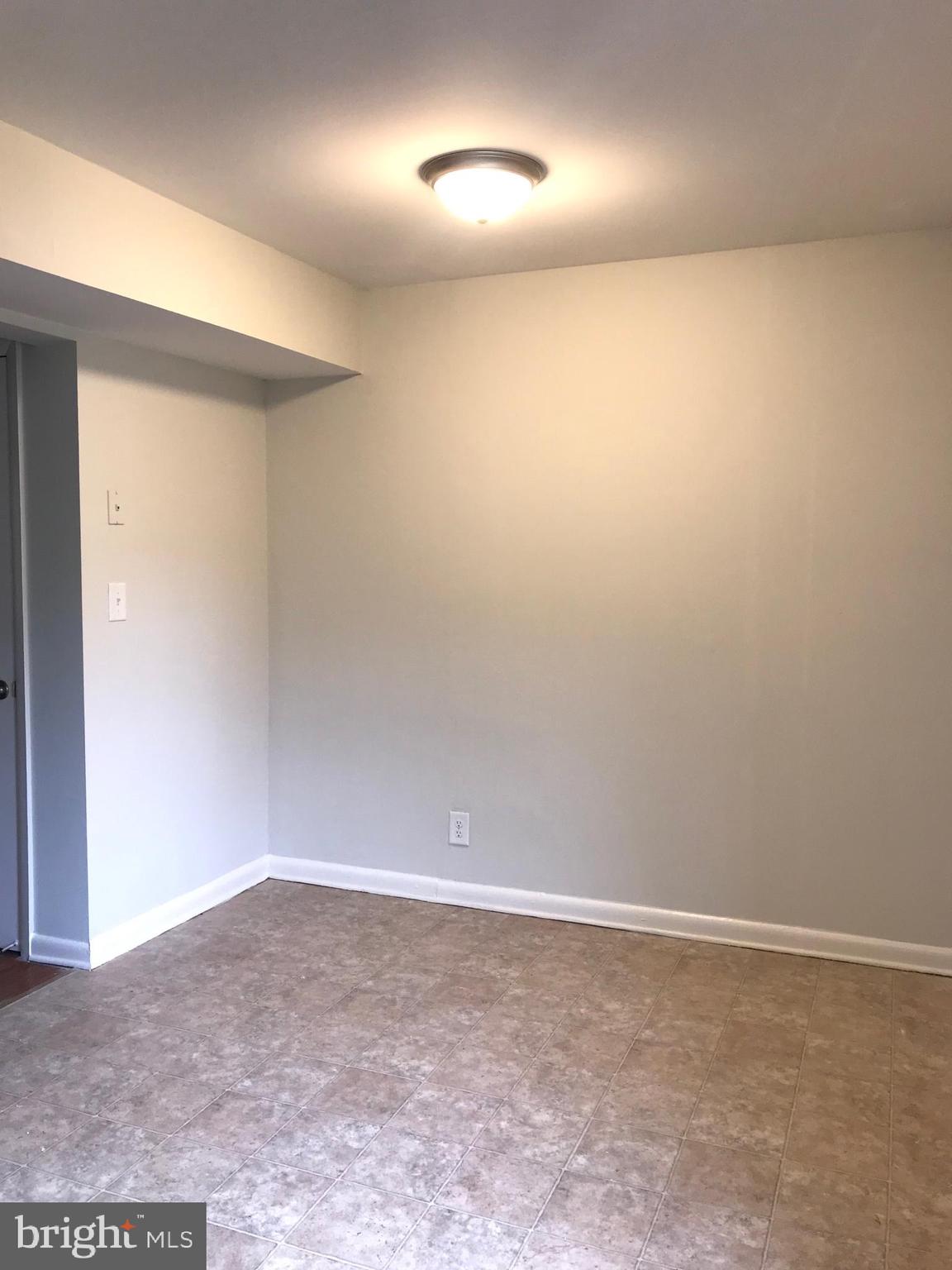 DOWNTOWN FREDERICKSBURG - Residential Lease