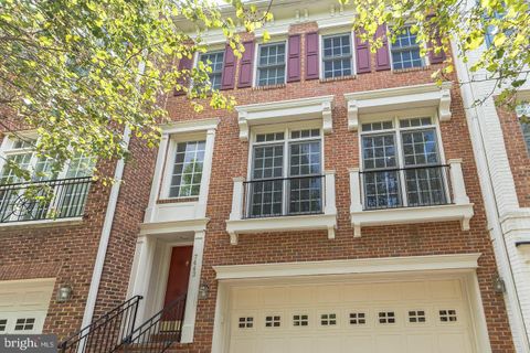 7443 CARRIAGE HILLS DRIVE MCLEAN VA 22102