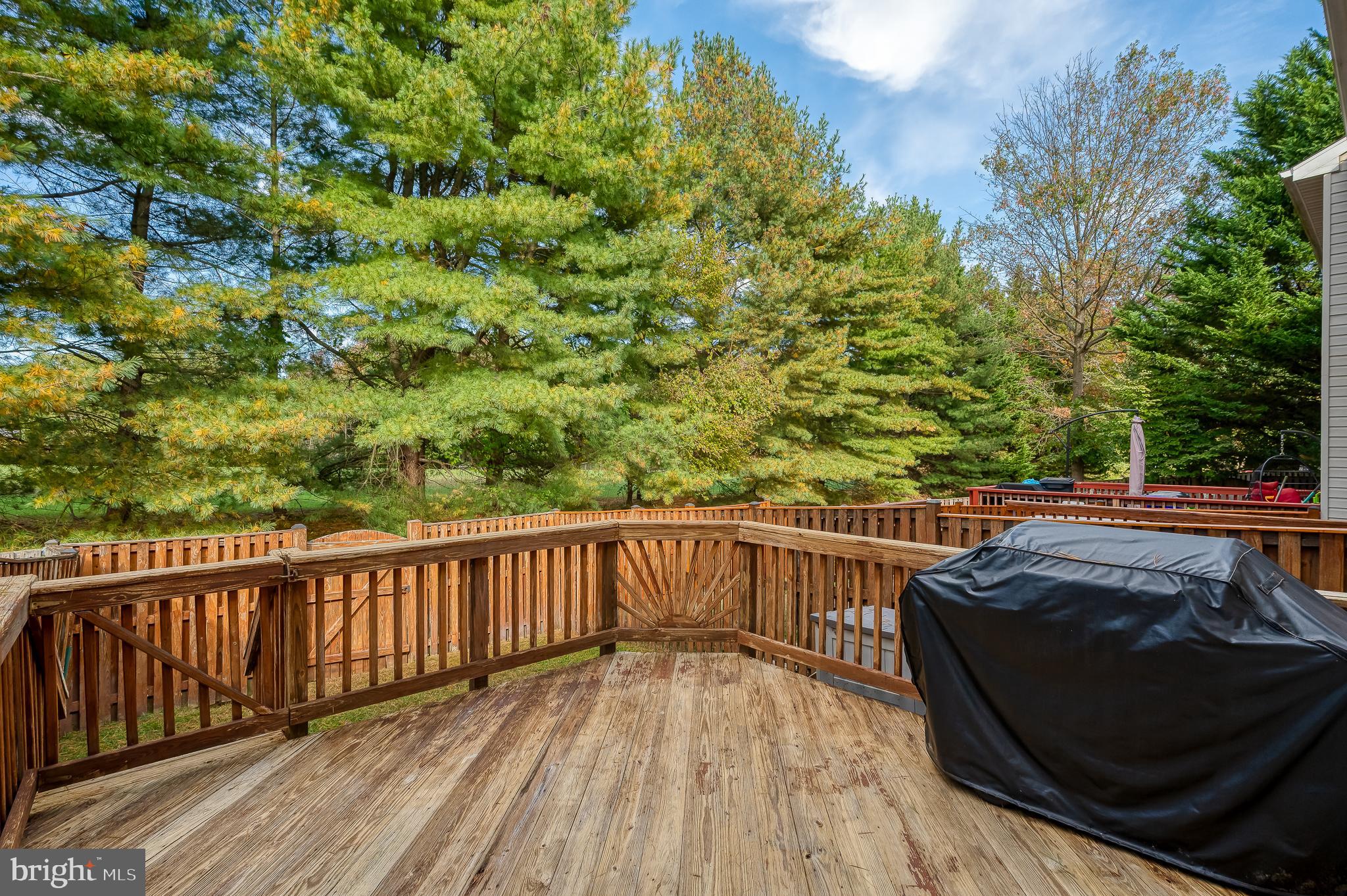 VILLAGE OF LONG REACH - Residential