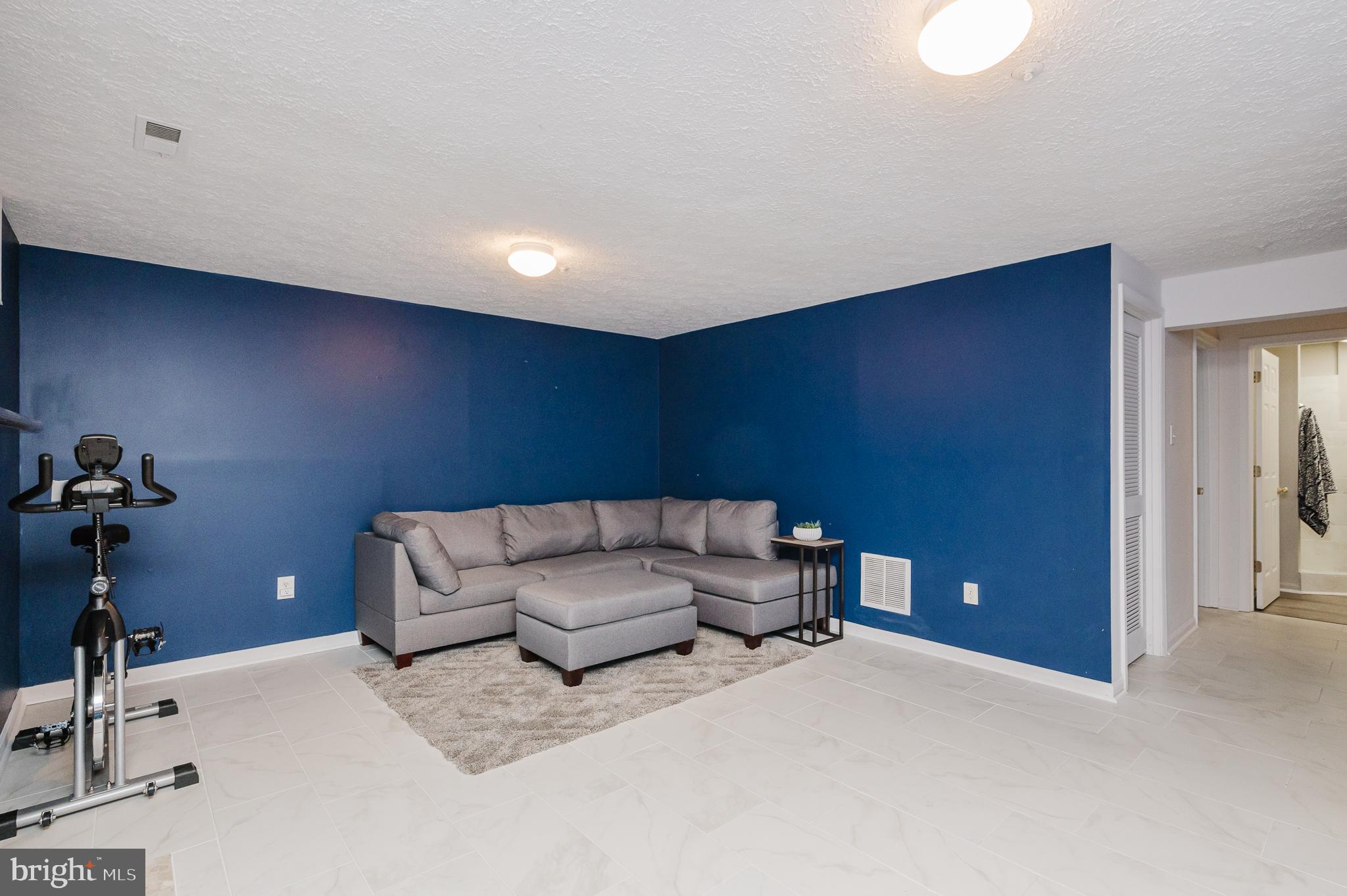 VILLAGE OF LONG REACH - Residential