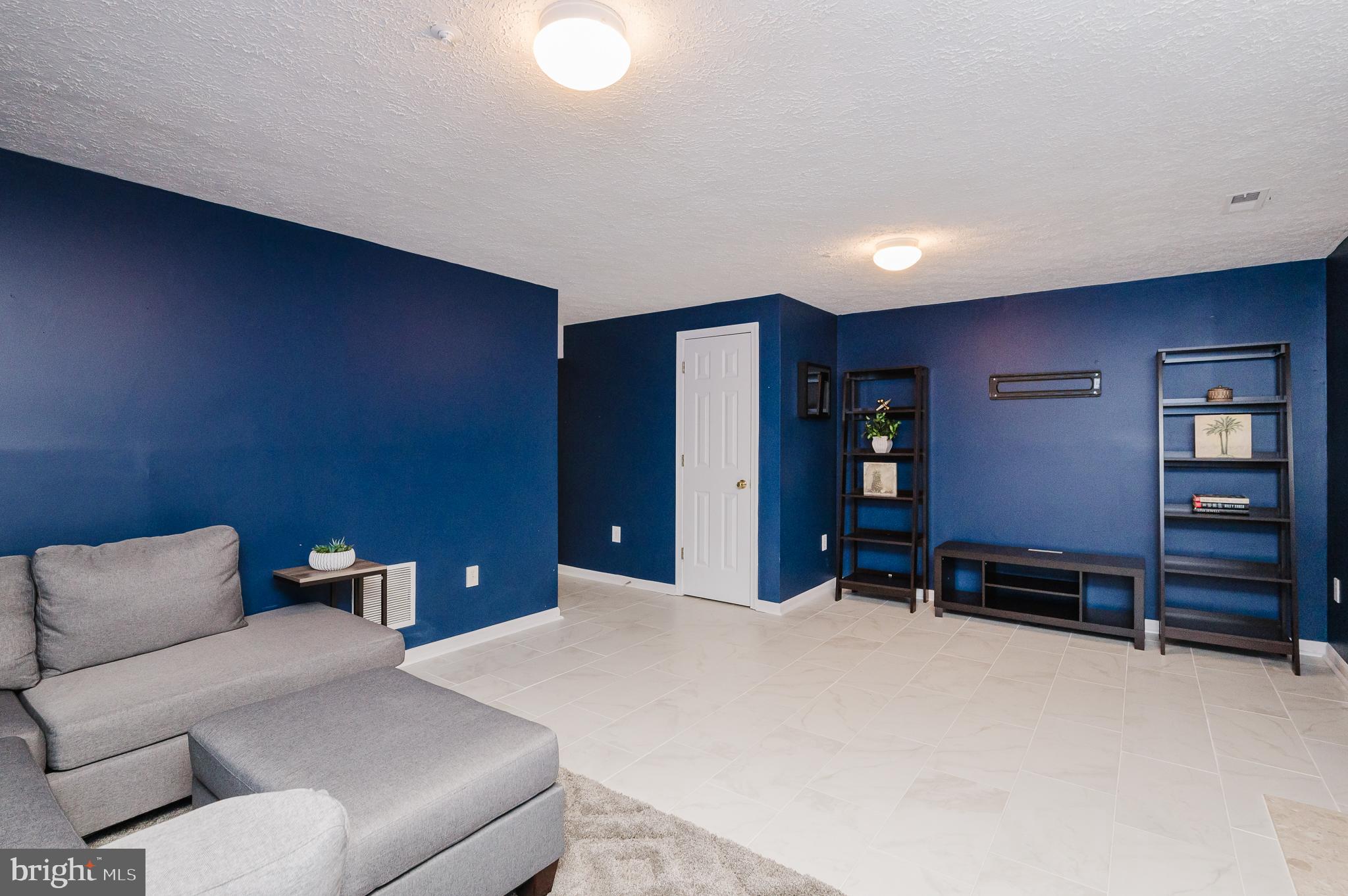 VILLAGE OF LONG REACH - Residential