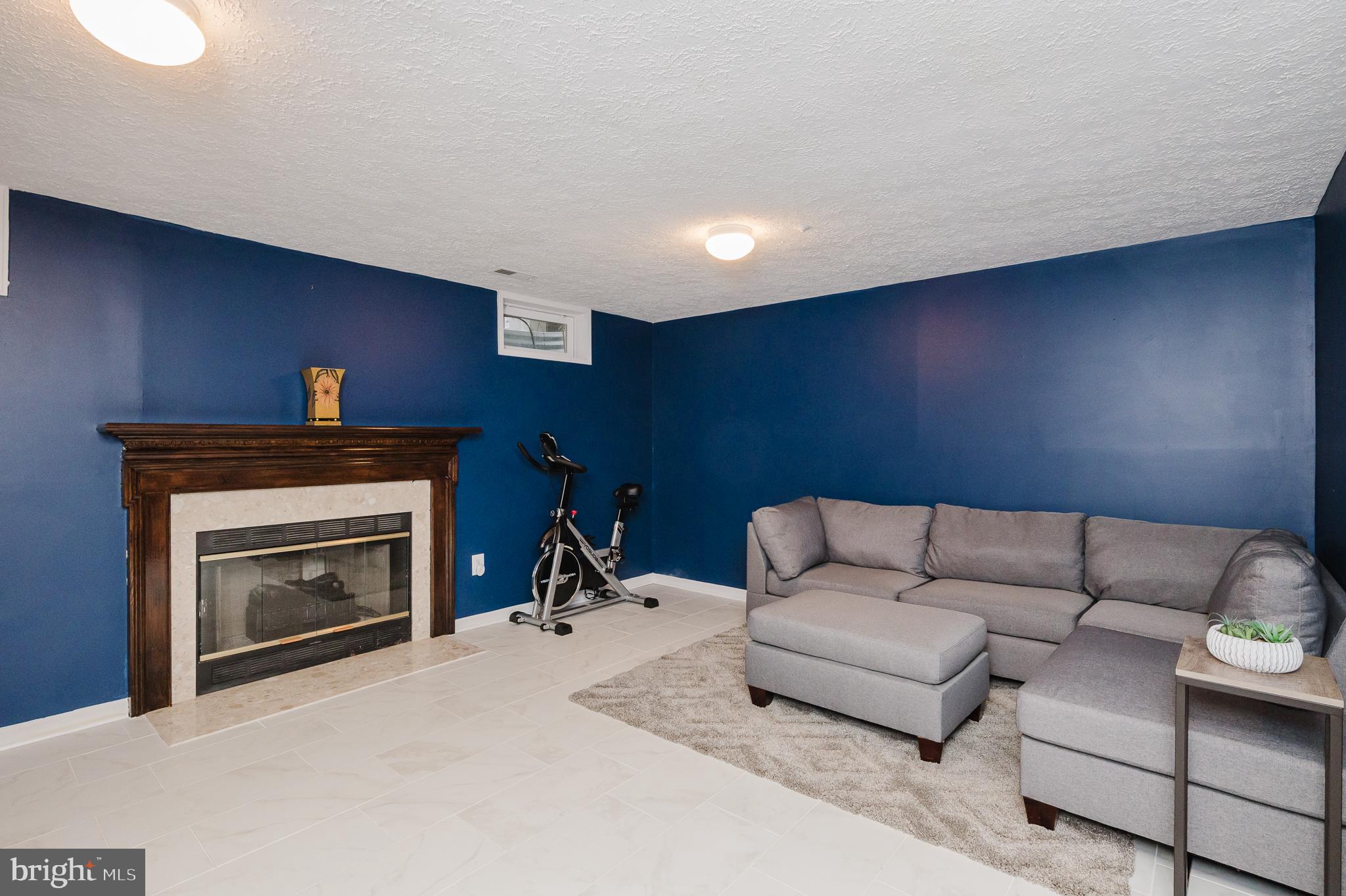 VILLAGE OF LONG REACH - Residential