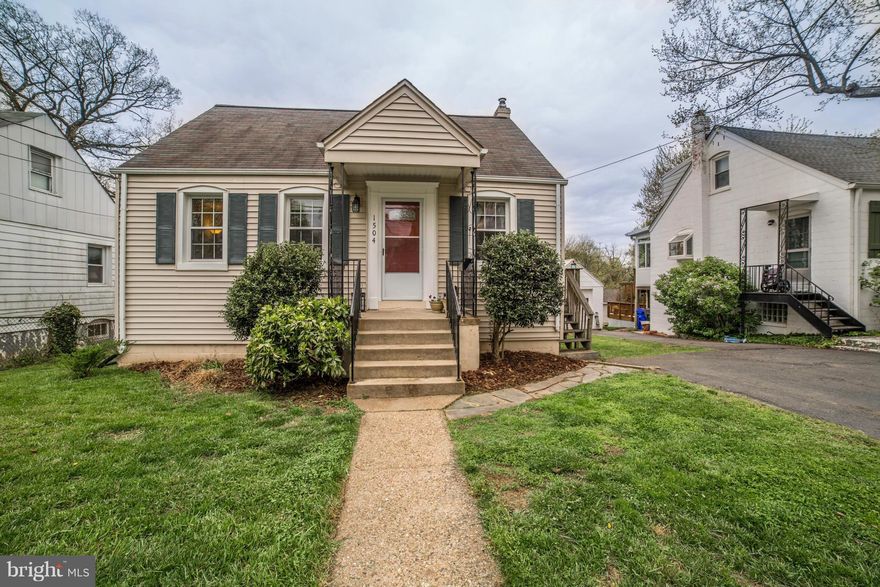 Beautiful Cape Cod in sought after Westover/Arlington School District. Gleaming hardwoods run through this lightfilled home.  The kitchen was remodeled in 2016 as well as a new patio. This home has an ideal location in Arlington: half a mile to the East Falls Church Metro, shops in Westover Village and 66, W&OD path is beyond the great backyard, and it's just 7 miles to DC. Make this home yours!