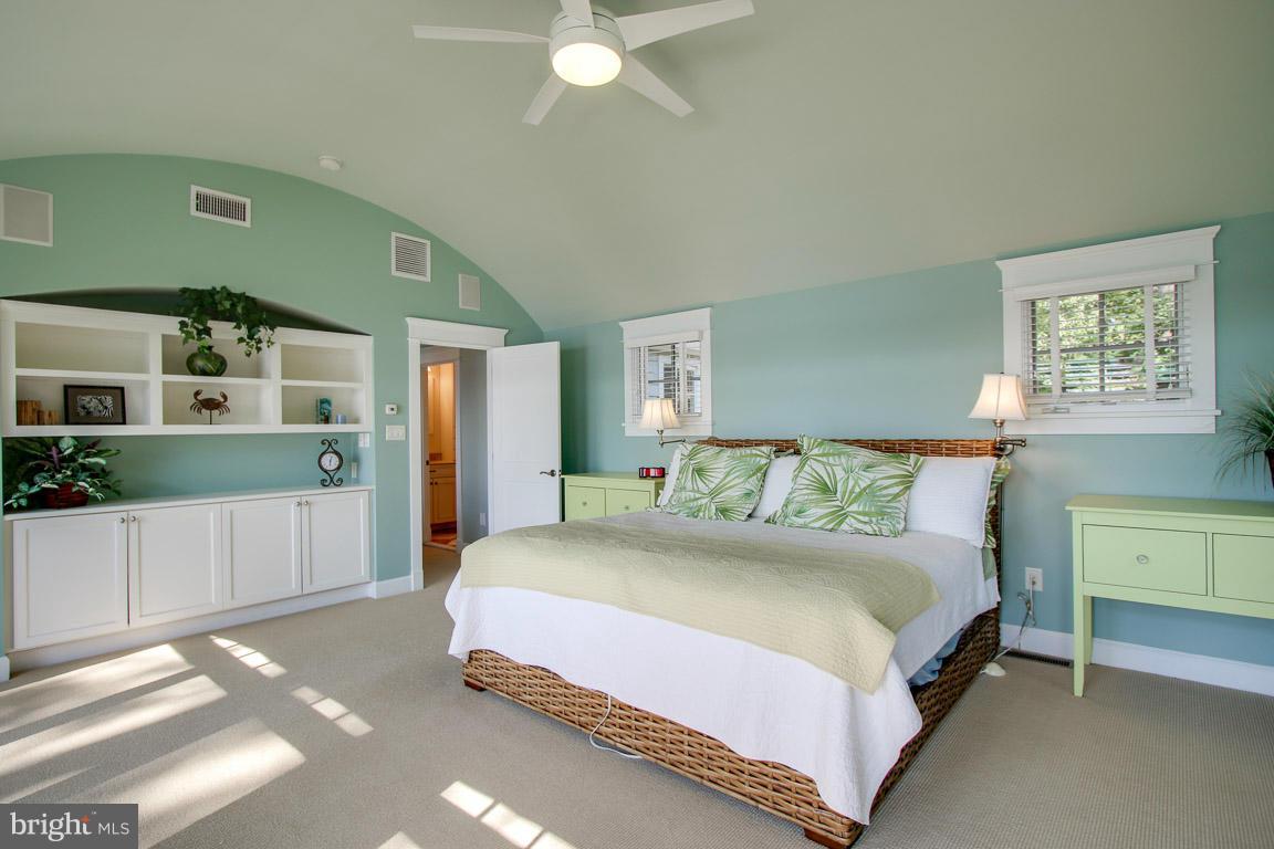 ROUND BAY - Residential