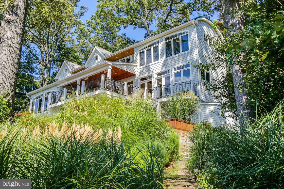 ROUND BAY - Residential