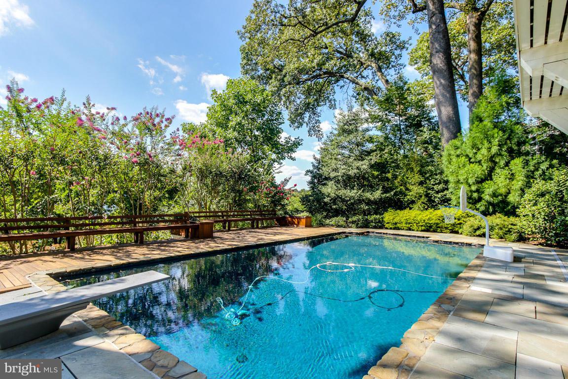 ROUND BAY - Residential