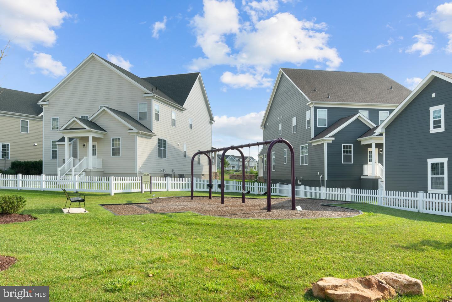 SPRING OAK - Residential