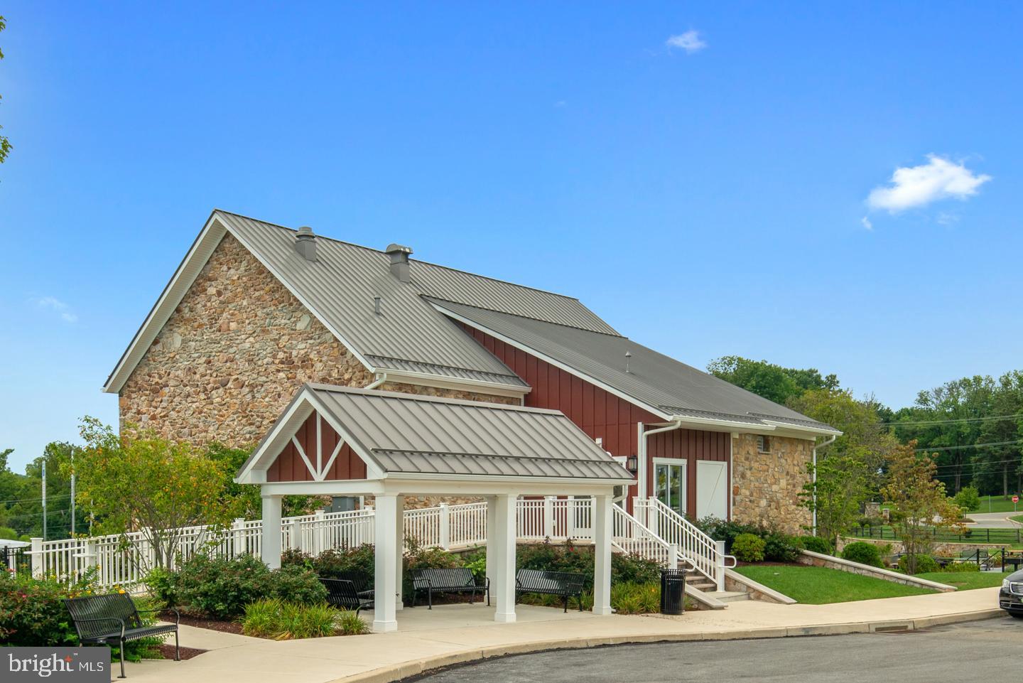 SPRING OAK - Residential