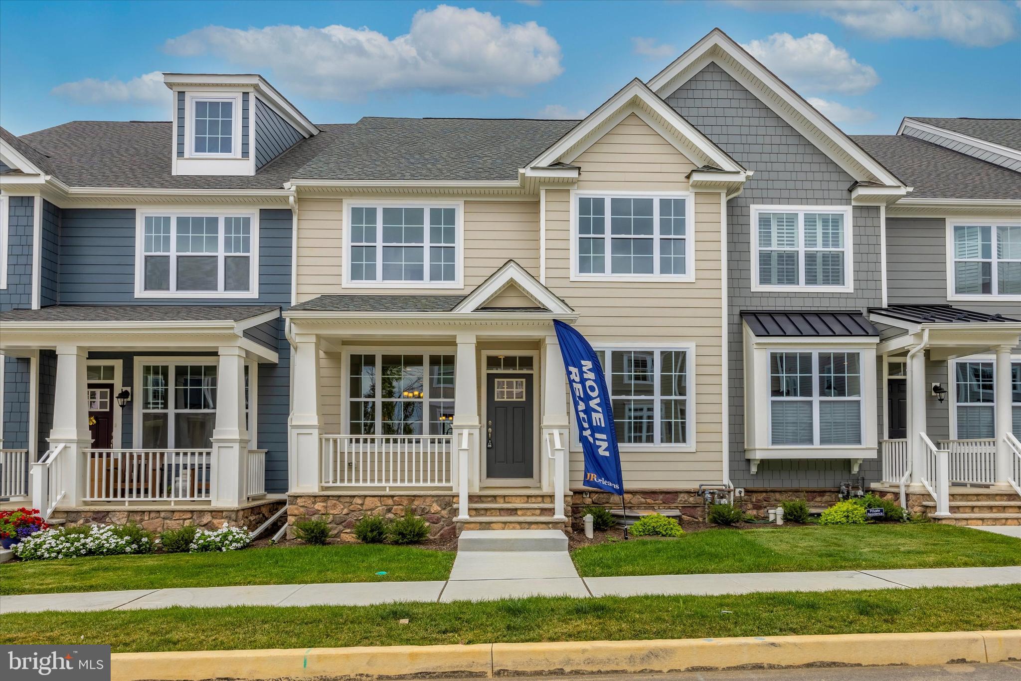 SPRING OAK - Residential