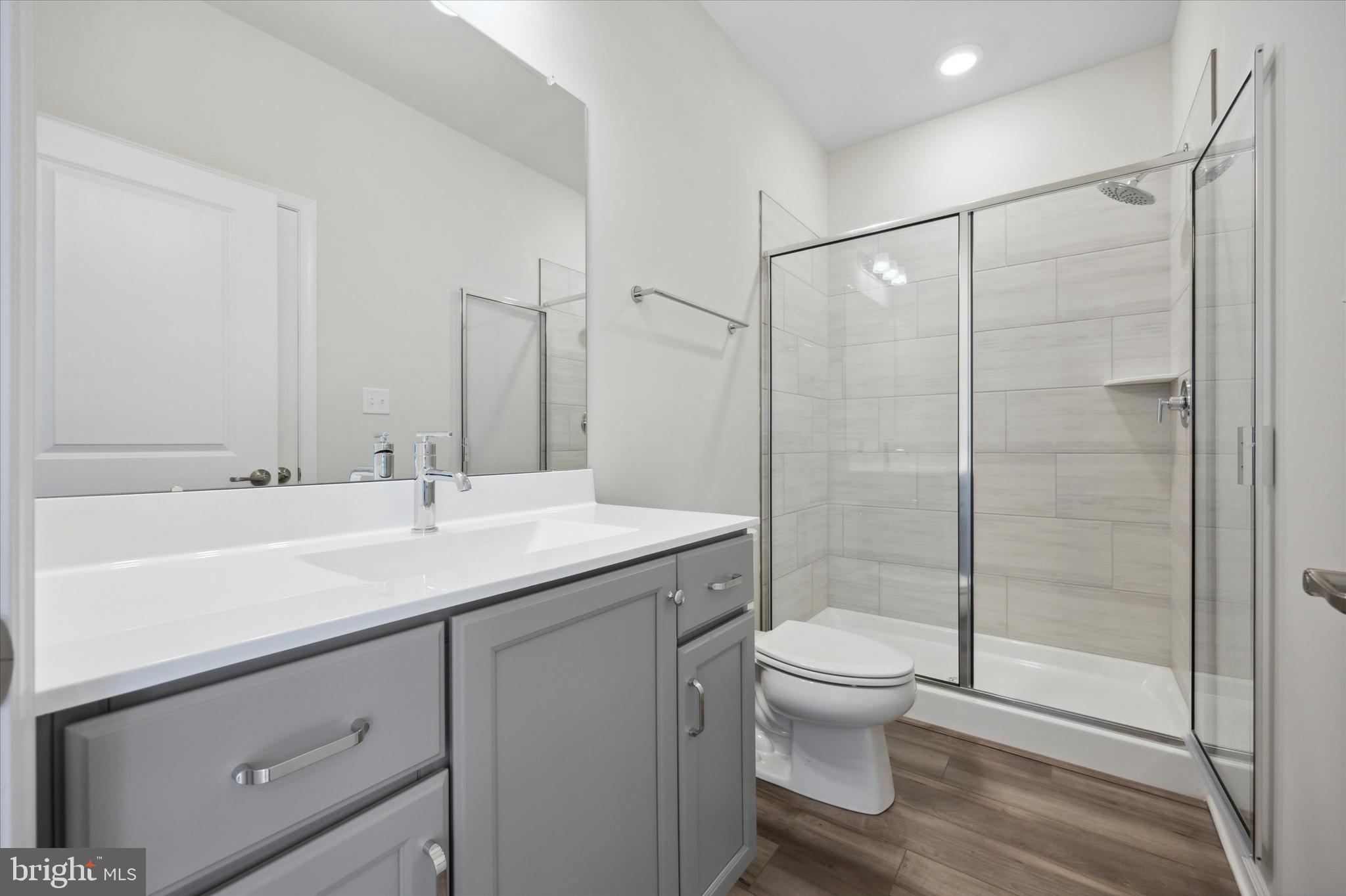 SPRING OAK - Residential