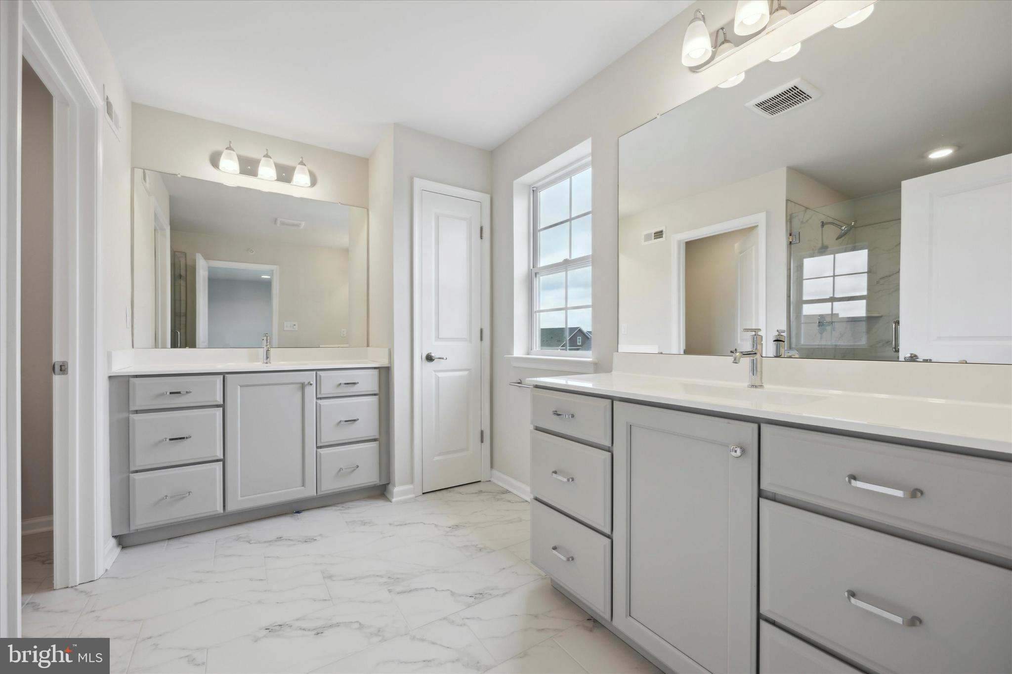 SPRING OAK - Residential