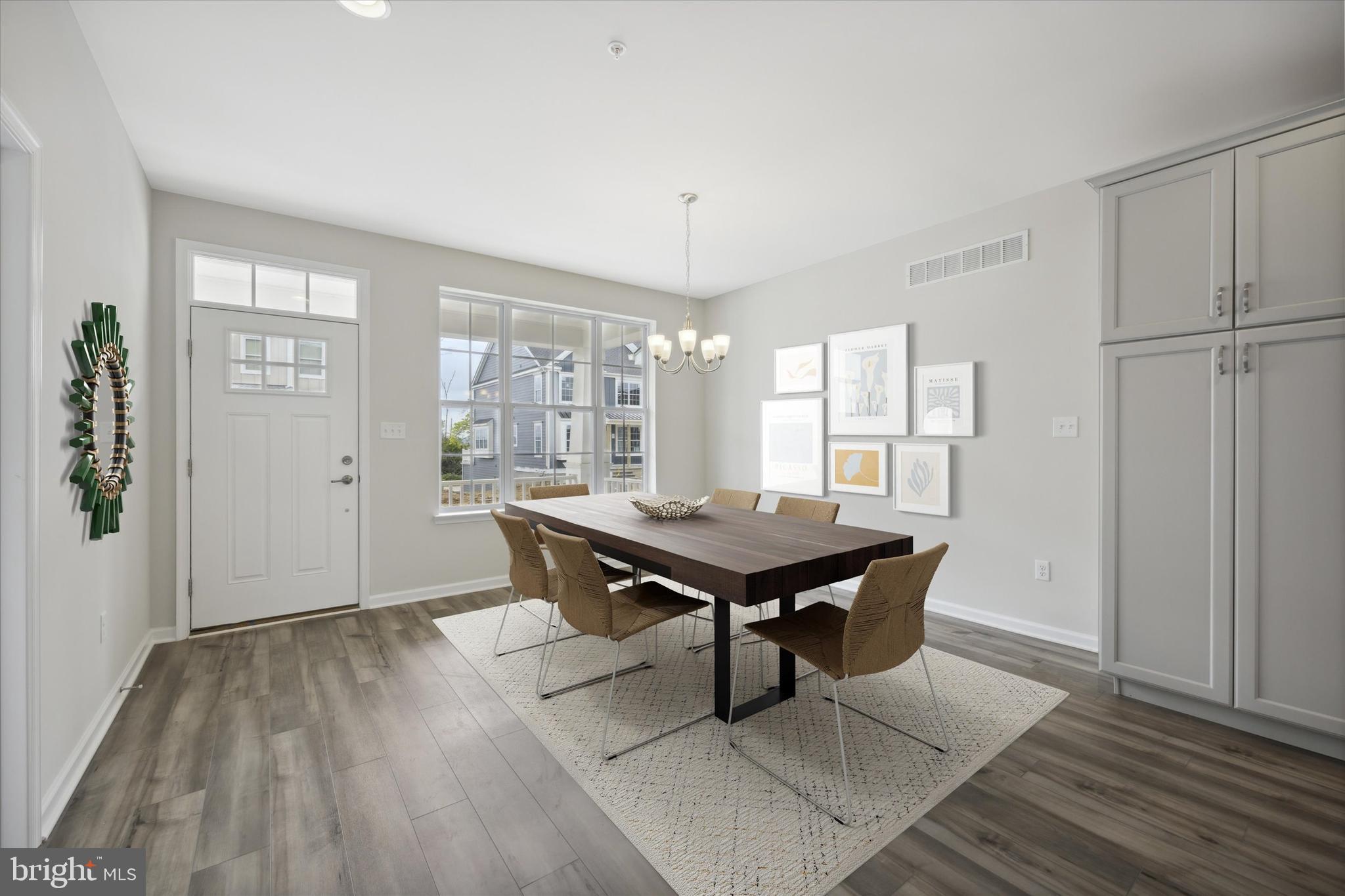 SPRING OAK - Residential