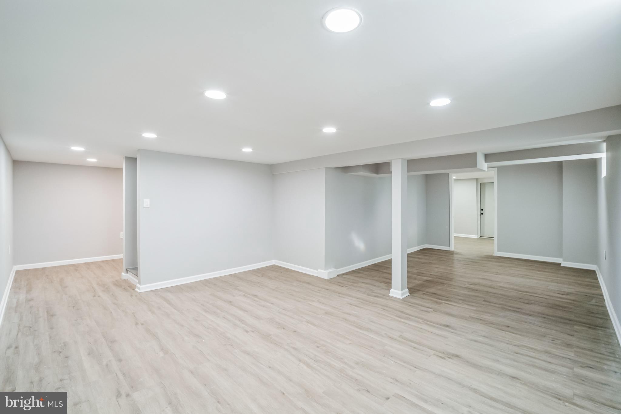 CRESTMONT - Residential