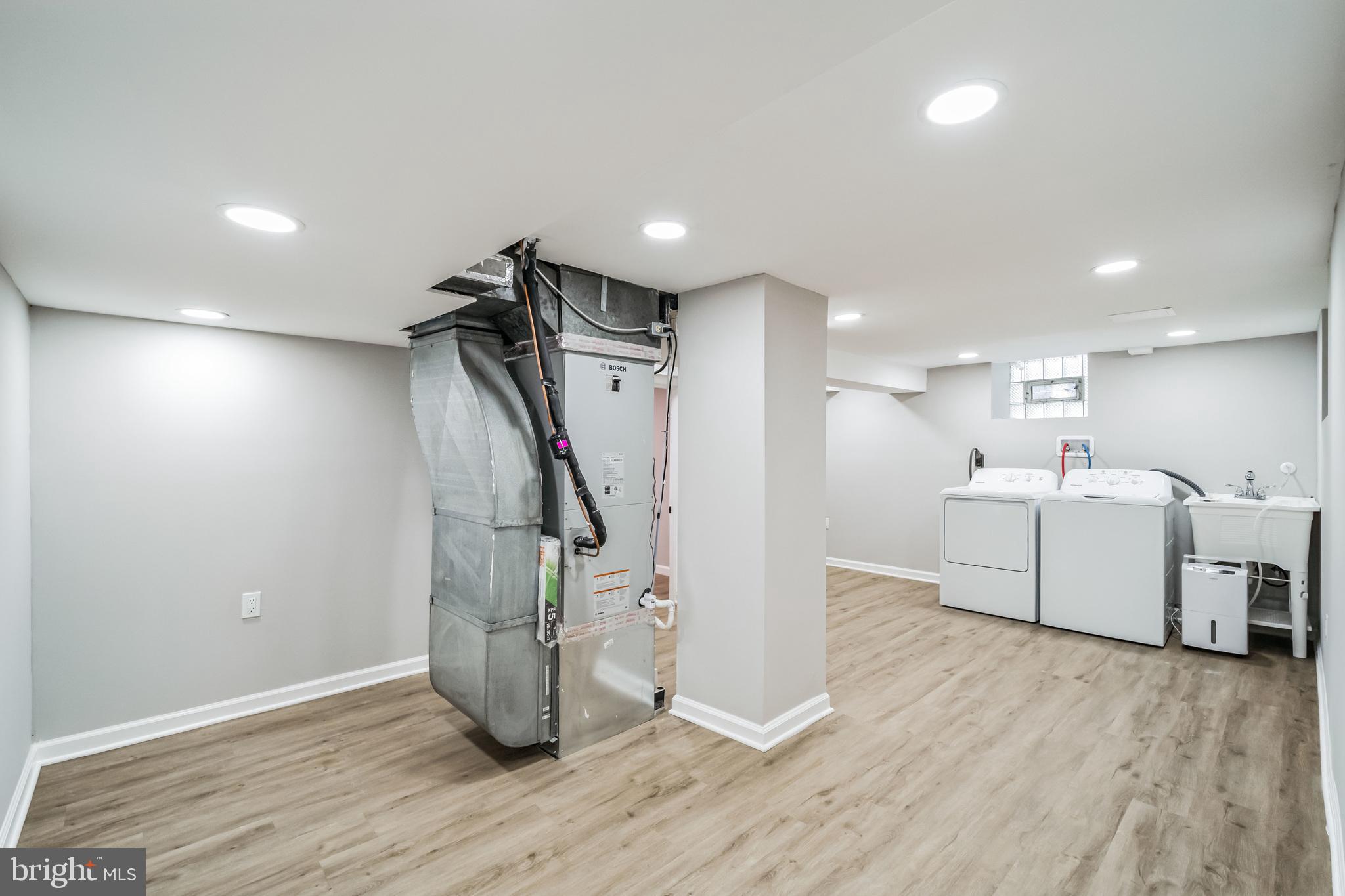 CRESTMONT - Residential