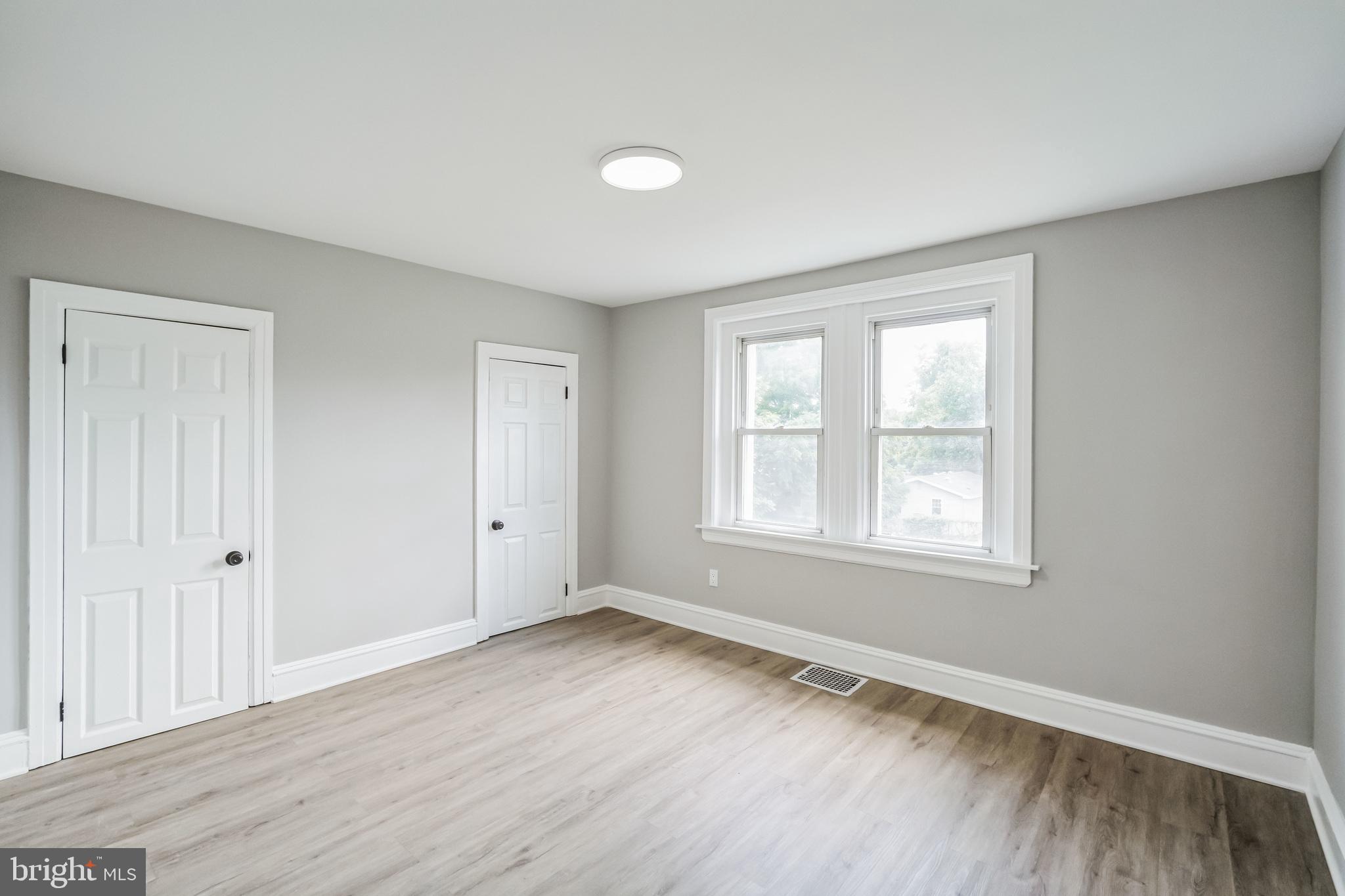 CRESTMONT - Residential