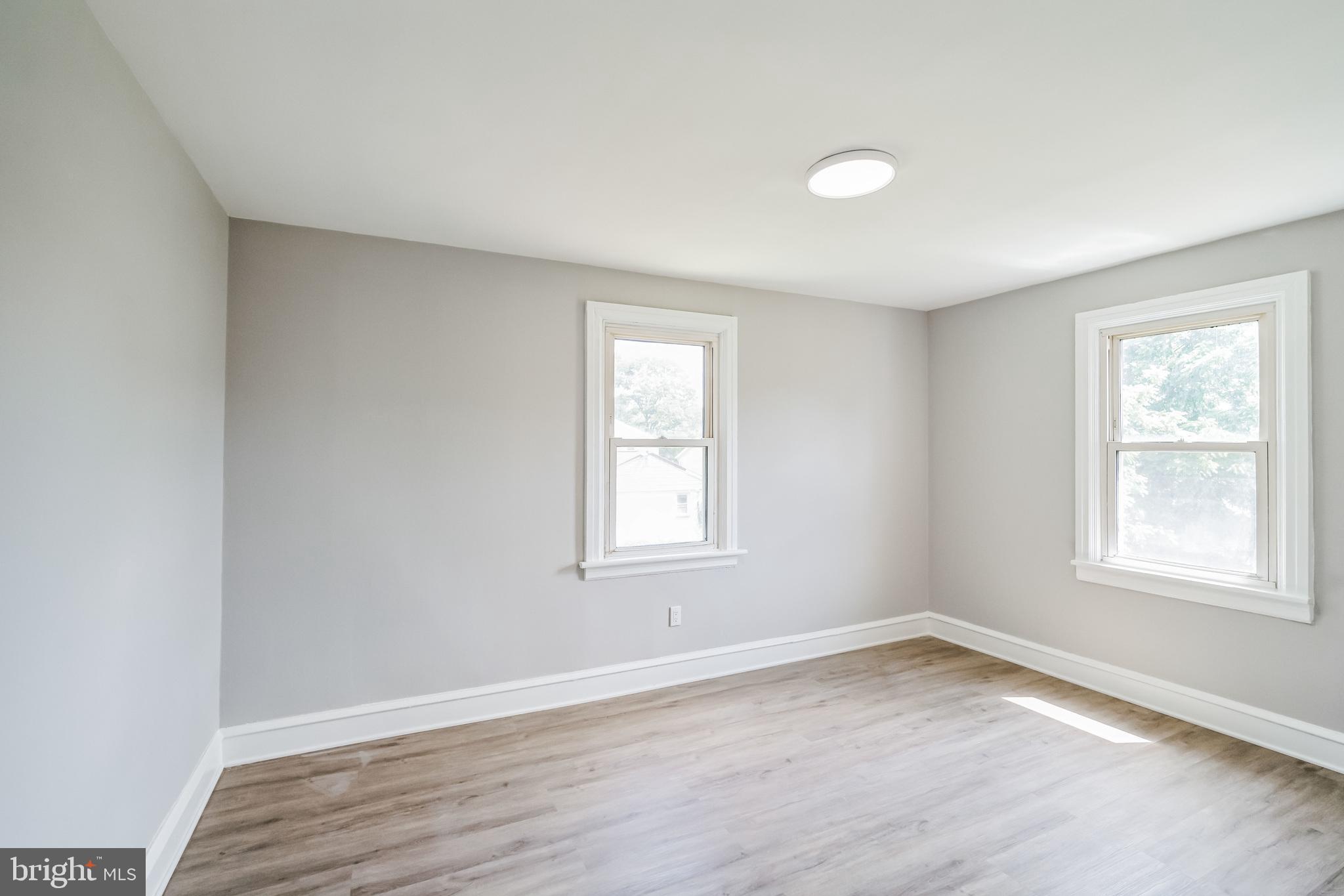 CRESTMONT - Residential