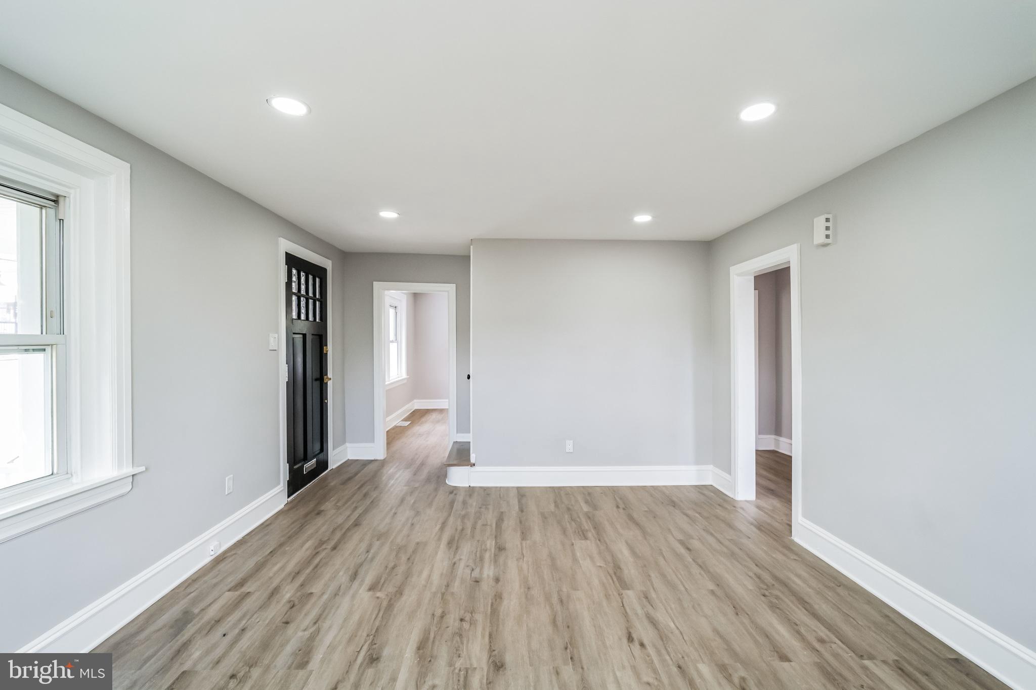 CRESTMONT - Residential