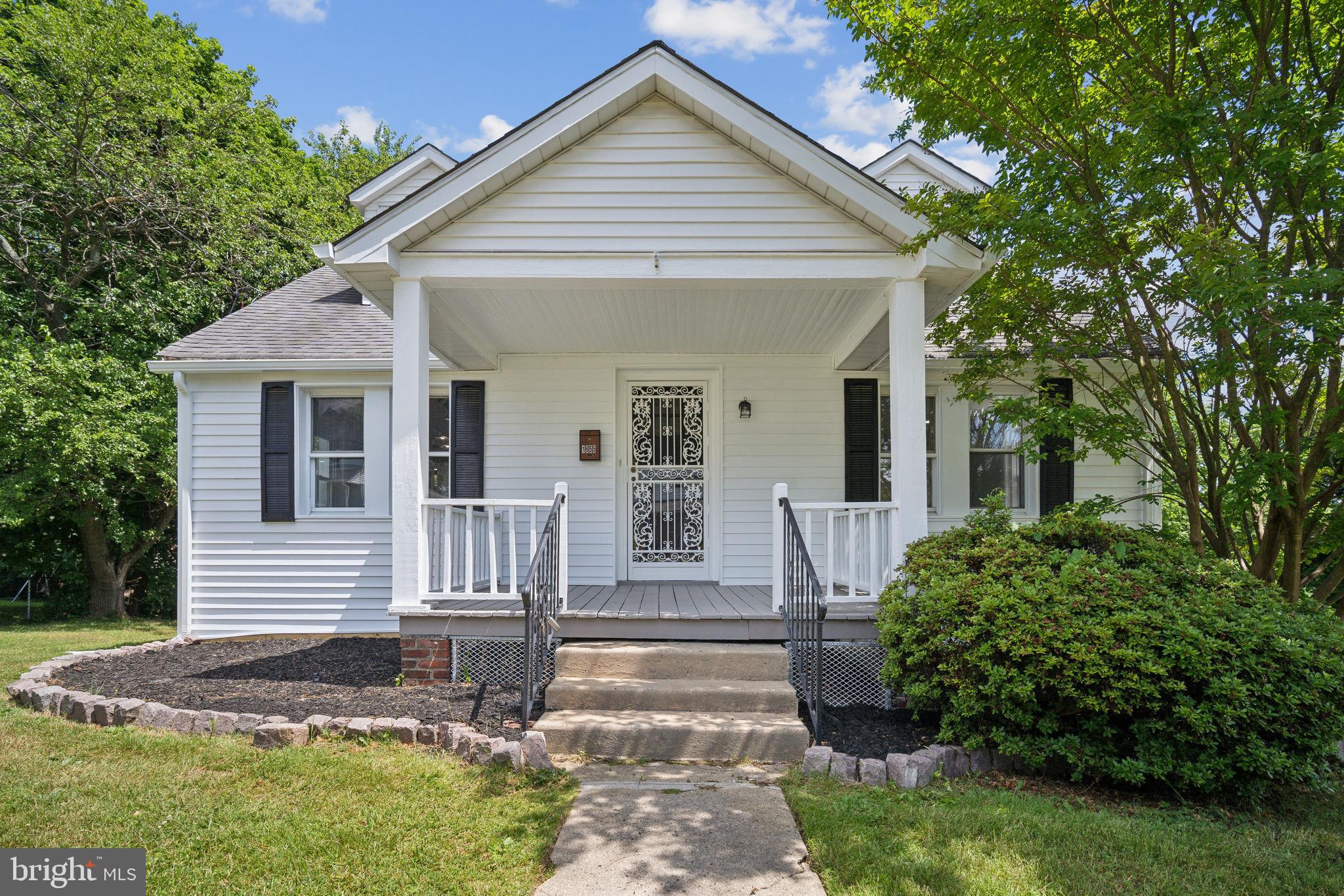 CRESTMONT - Residential