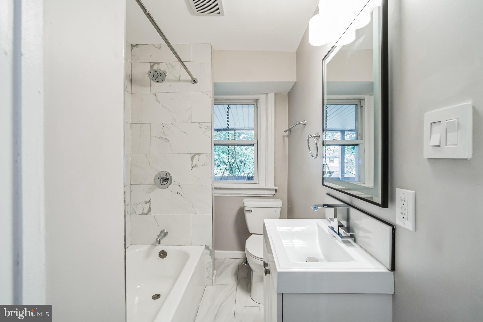 CRESTMONT - Residential