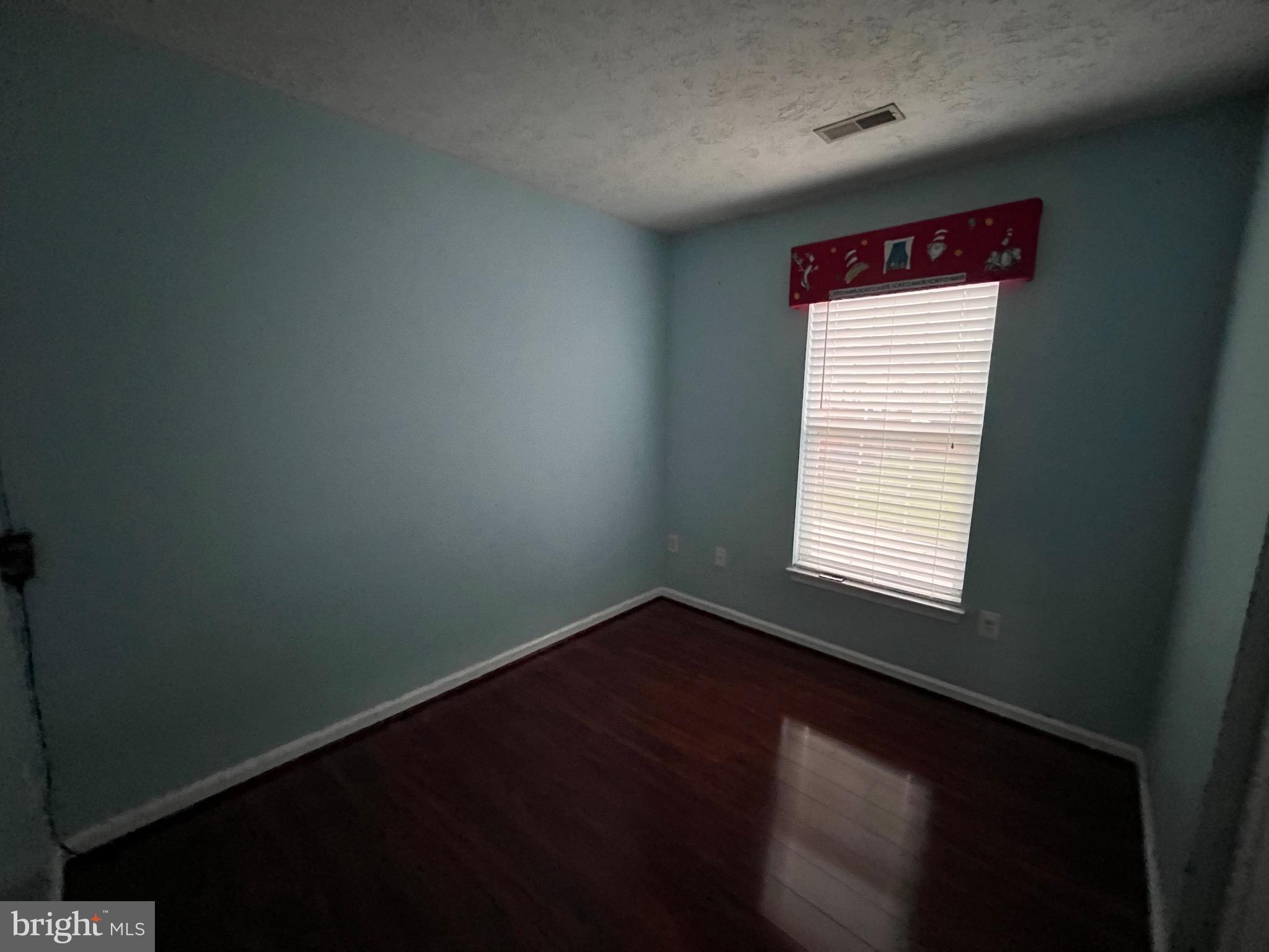 HUNTERS RUN VILLAGE - Residential Lease