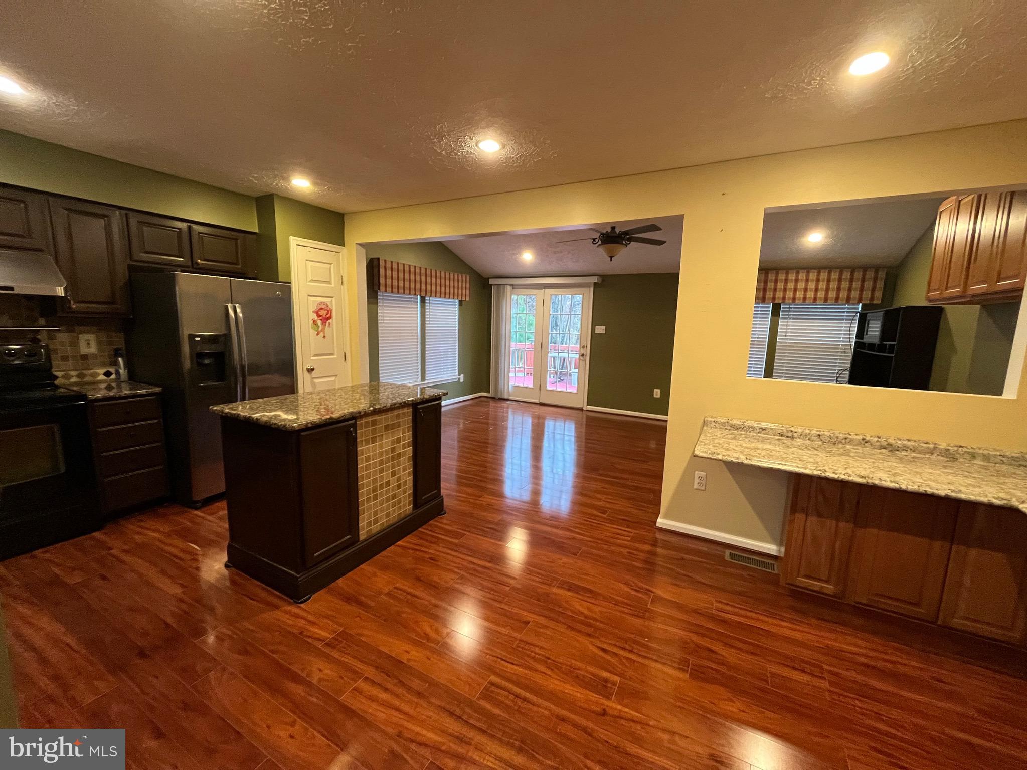 HUNTERS RUN VILLAGE - Residential Lease