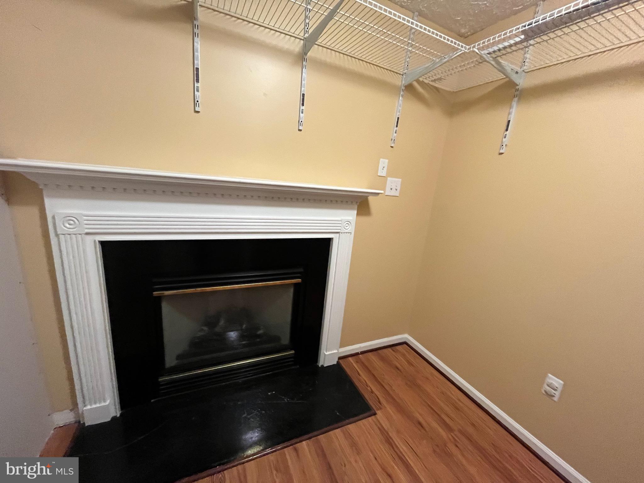 HUNTERS RUN VILLAGE - Residential Lease