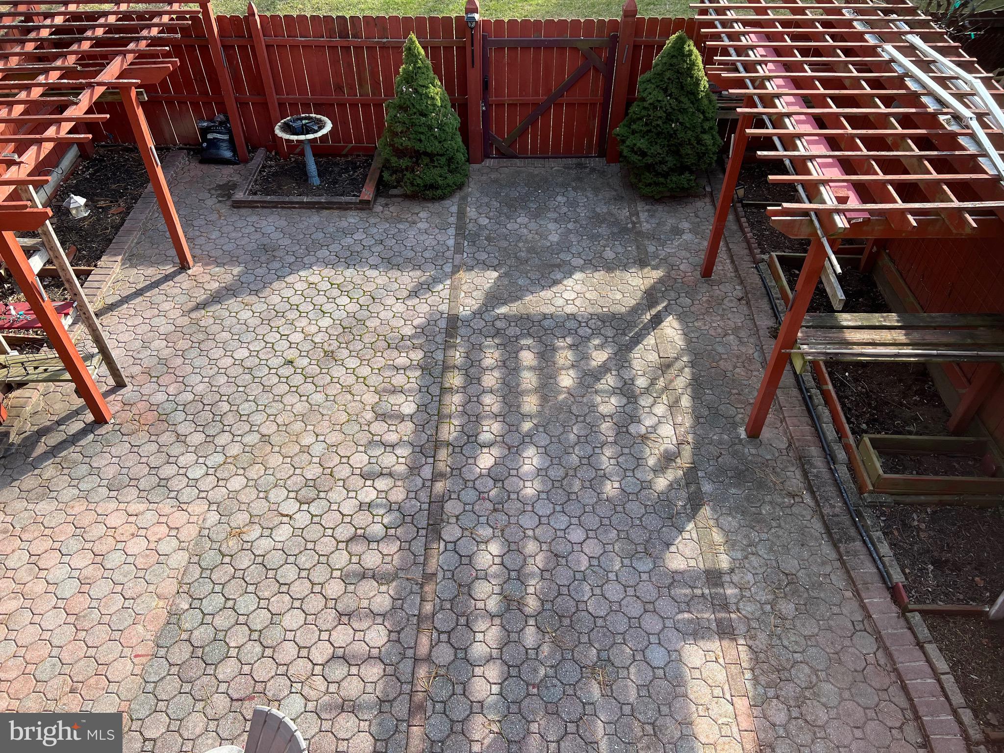 HUNTERS RUN VILLAGE - Residential Lease