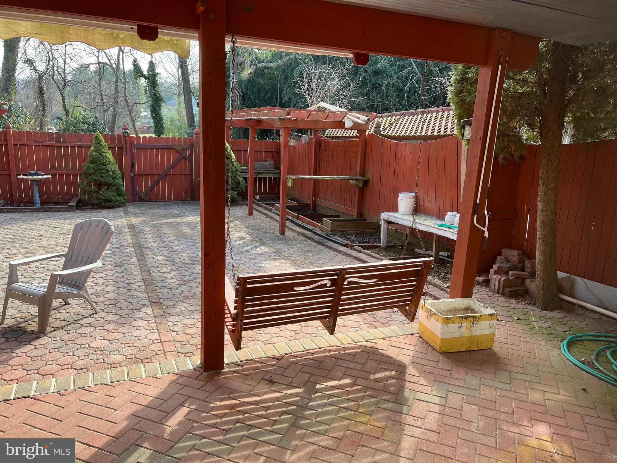 HUNTERS RUN VILLAGE - Residential Lease