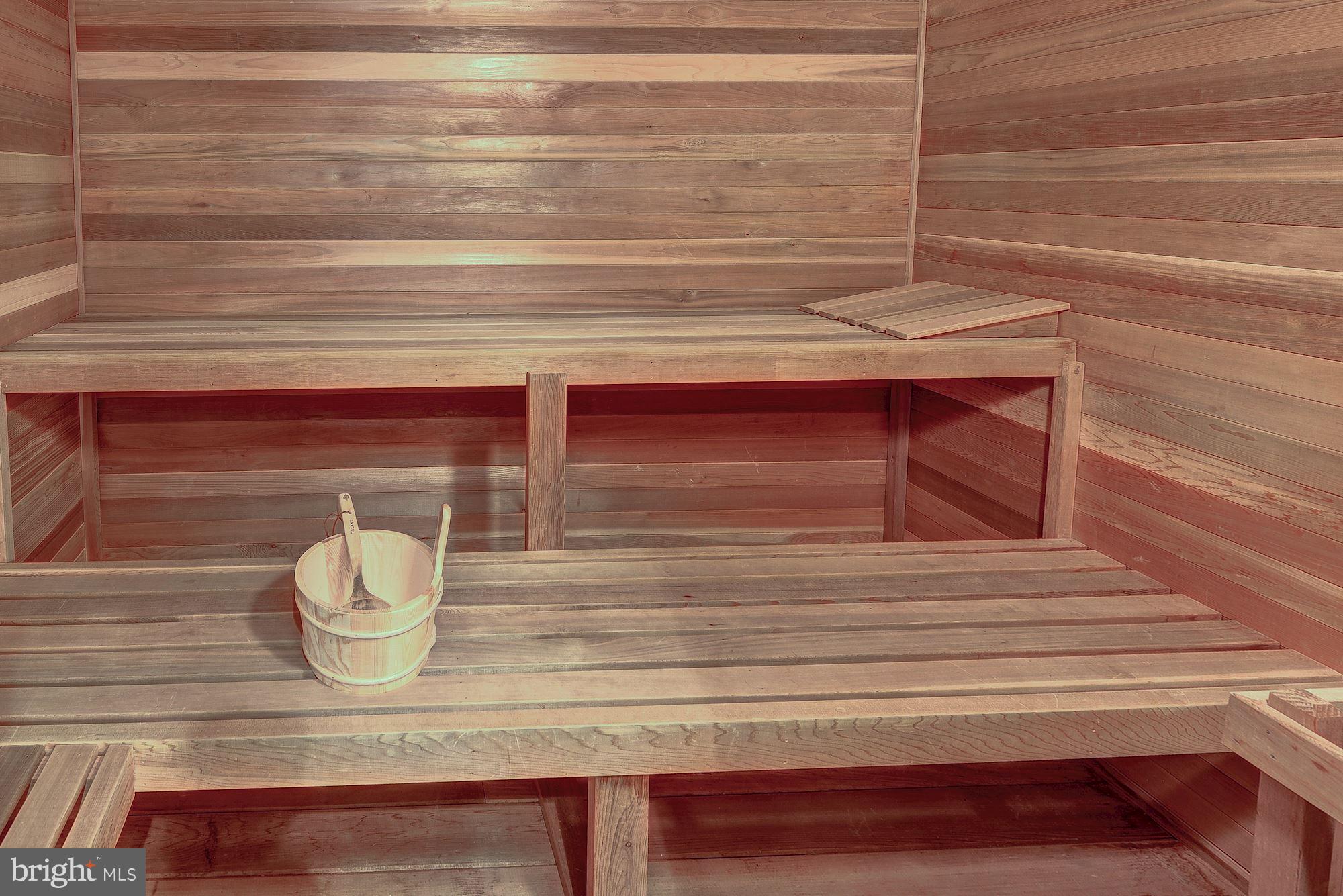 LANGLEY FOREST - Residential