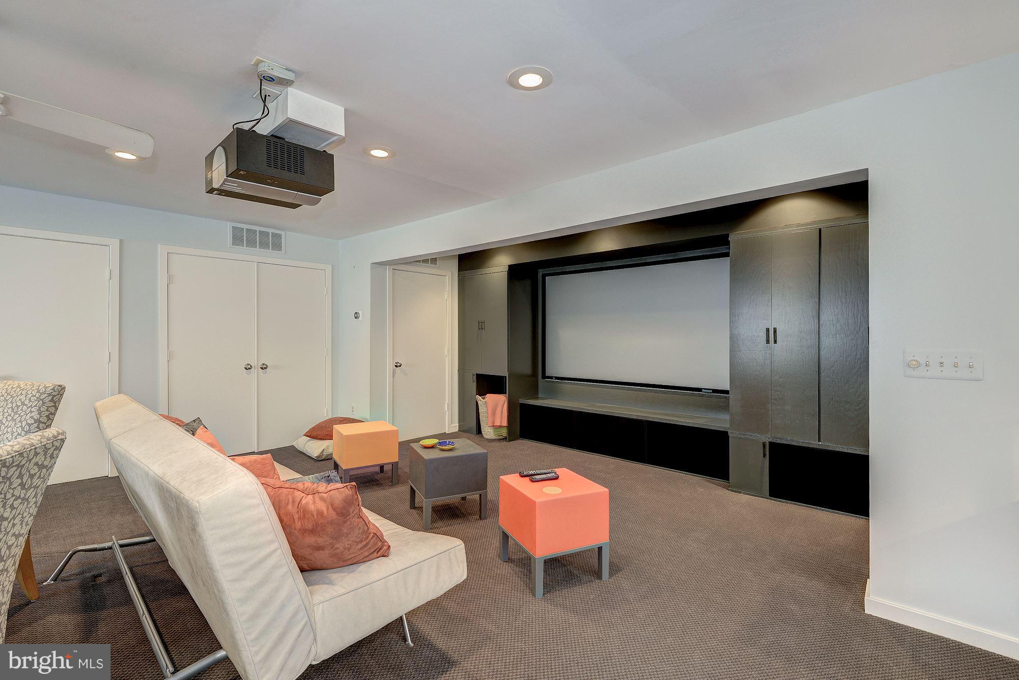 LANGLEY FOREST - Residential