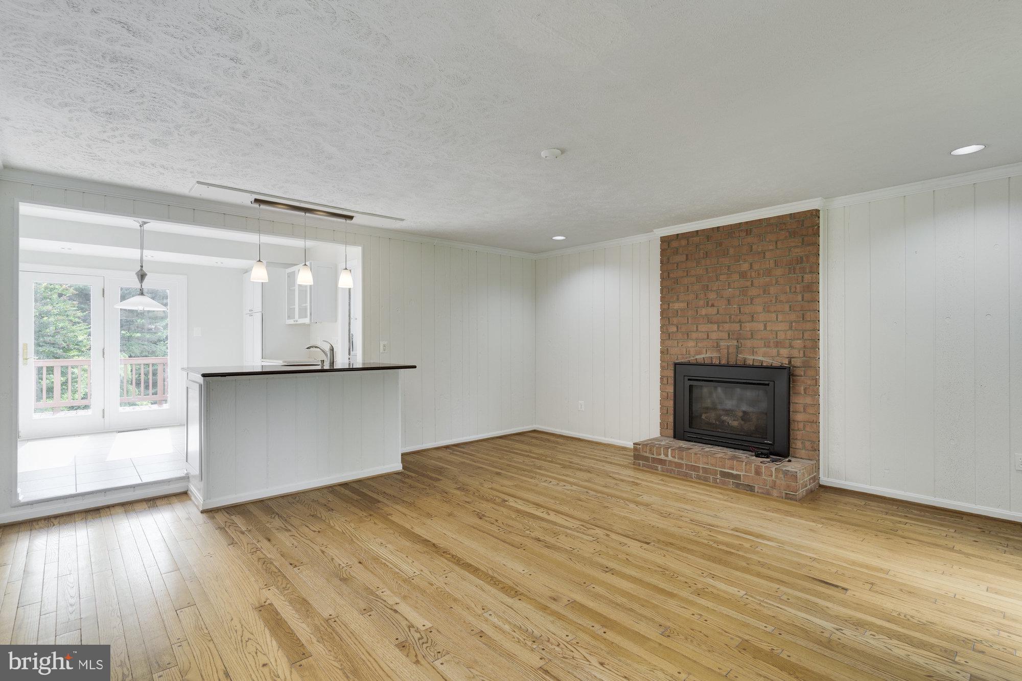 HICKORY CREEK - Residential