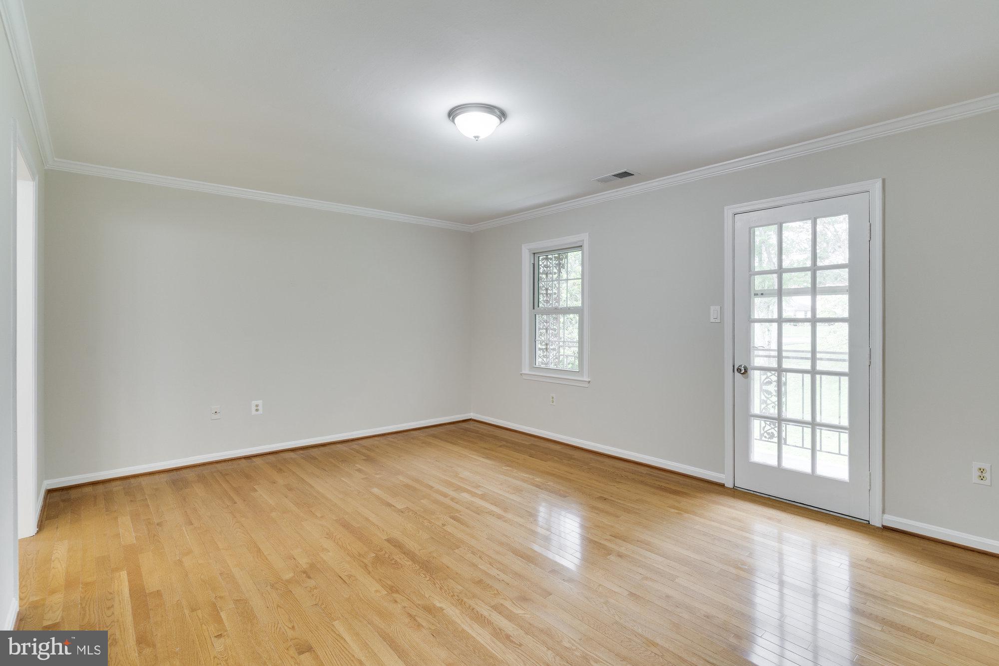 HICKORY CREEK - Residential