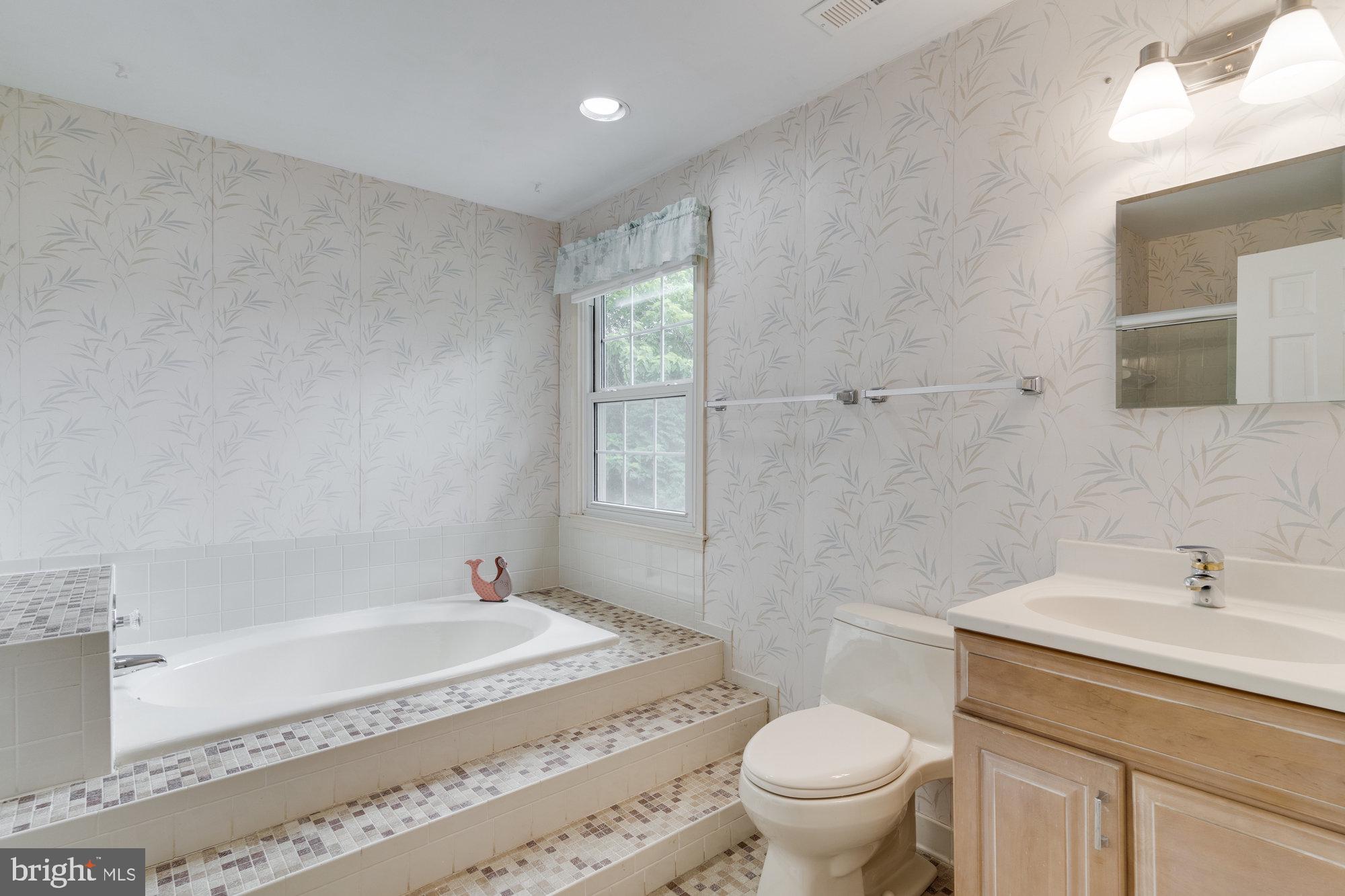 HICKORY CREEK - Residential