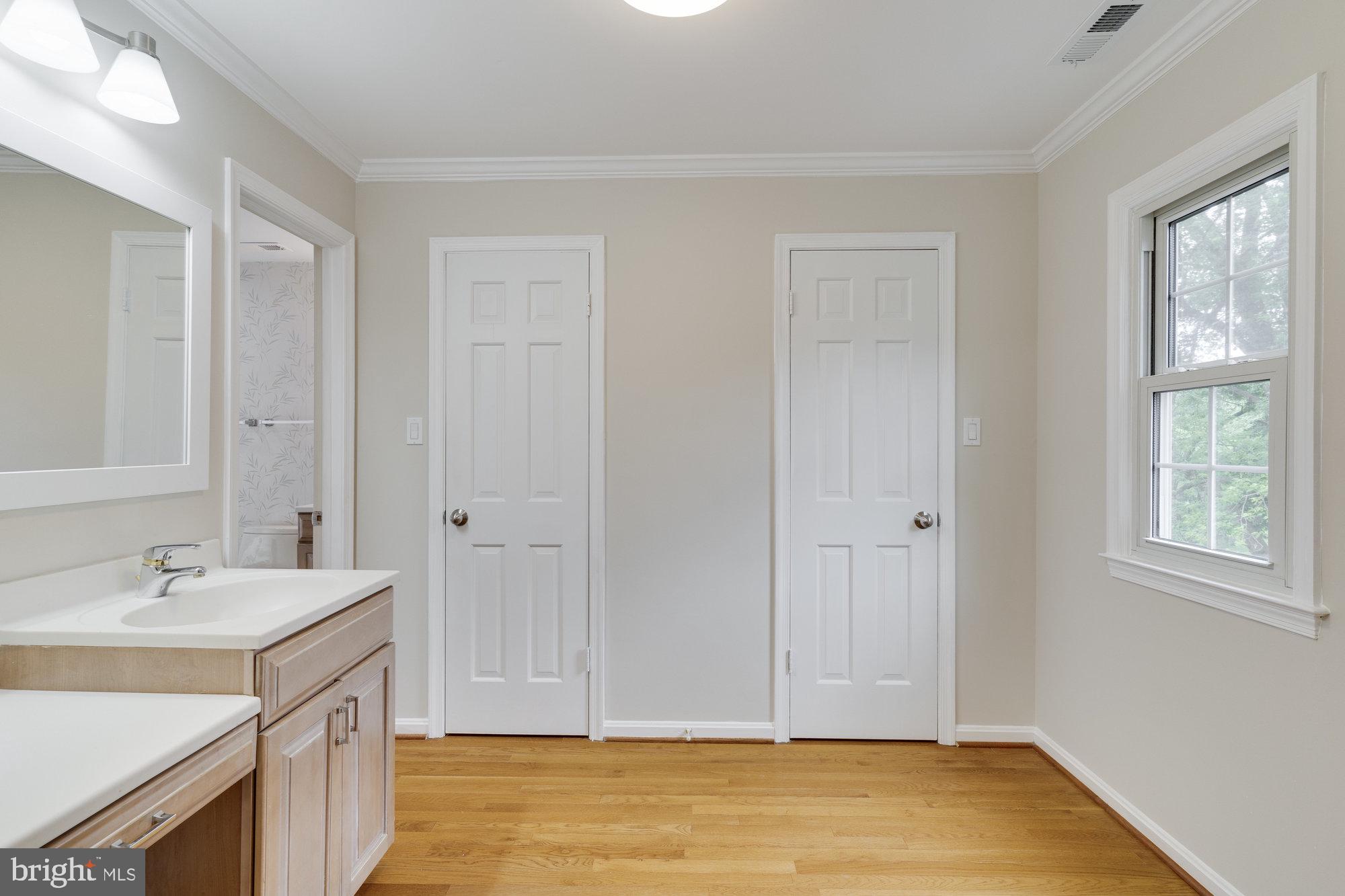 HICKORY CREEK - Residential