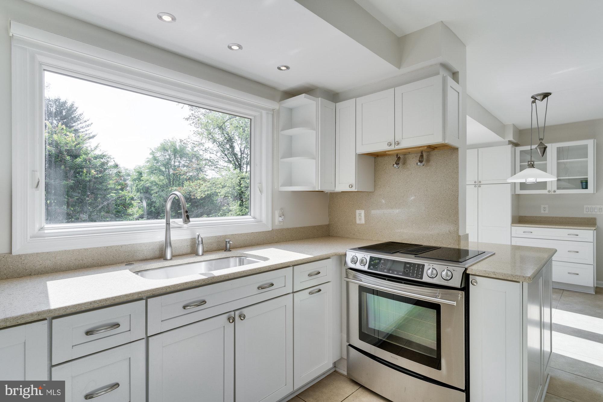 HICKORY CREEK - Residential