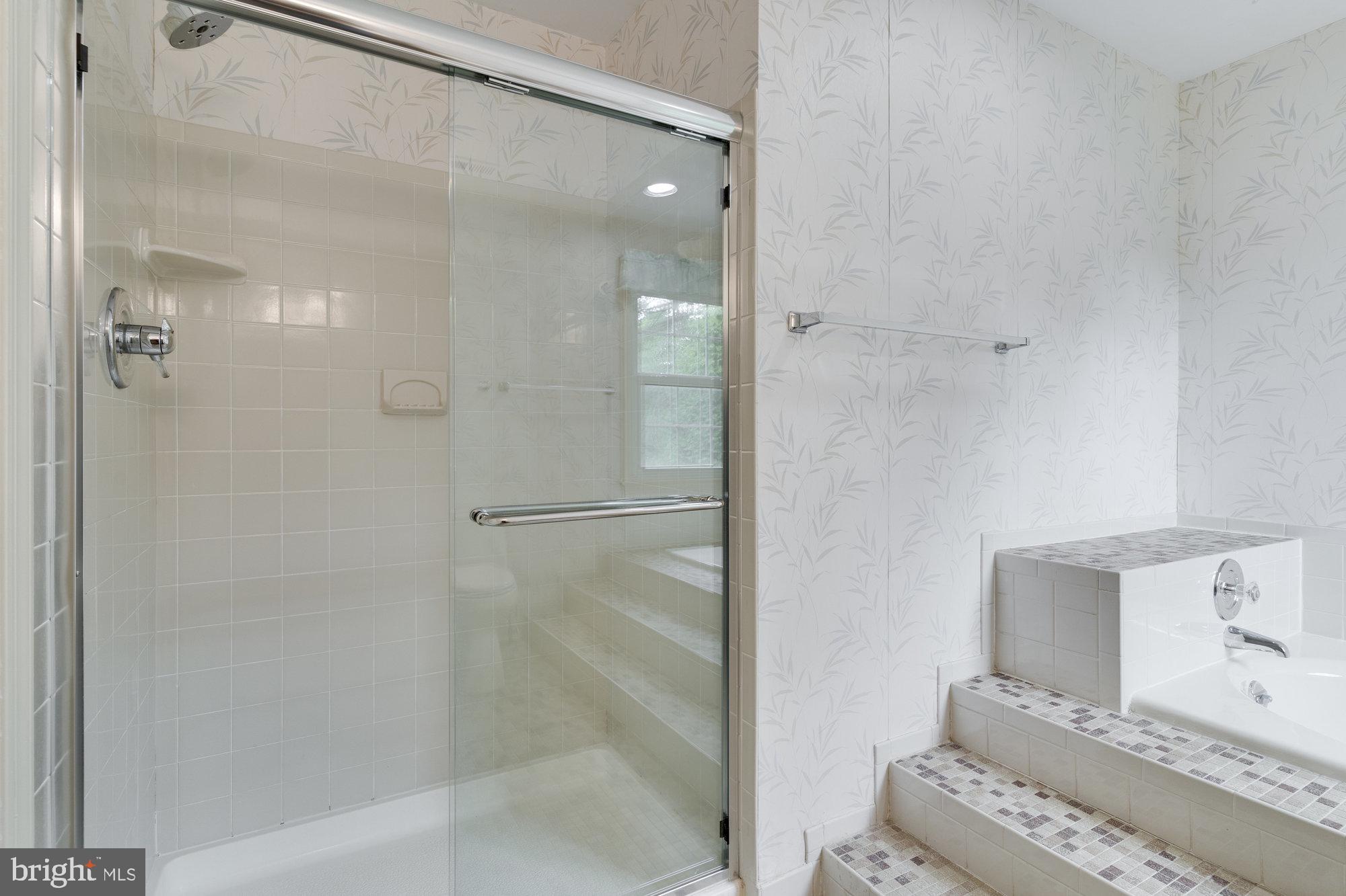 HICKORY CREEK - Residential