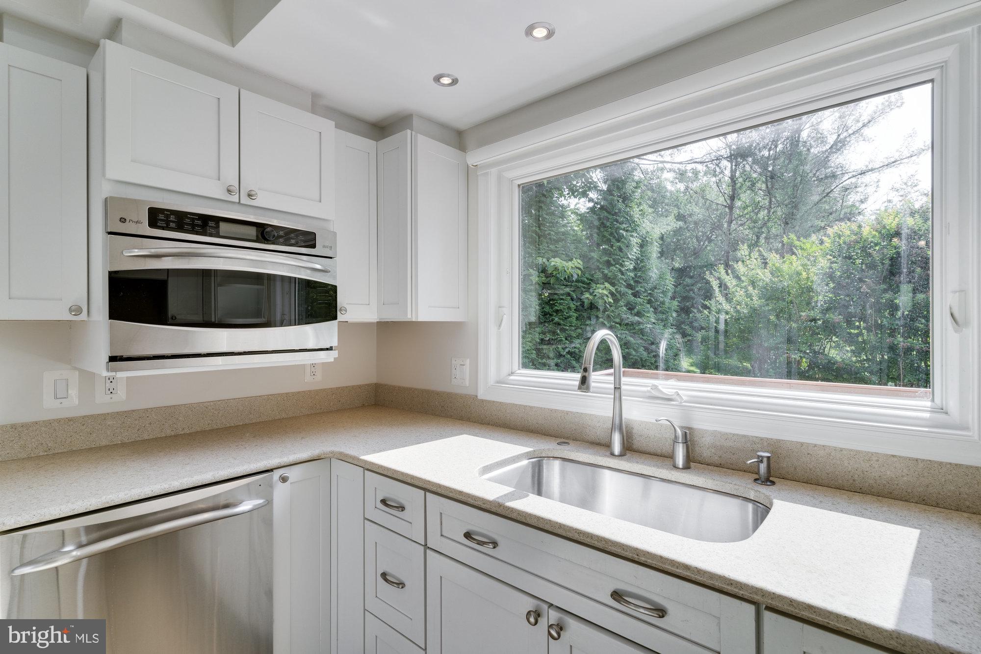 HICKORY CREEK - Residential