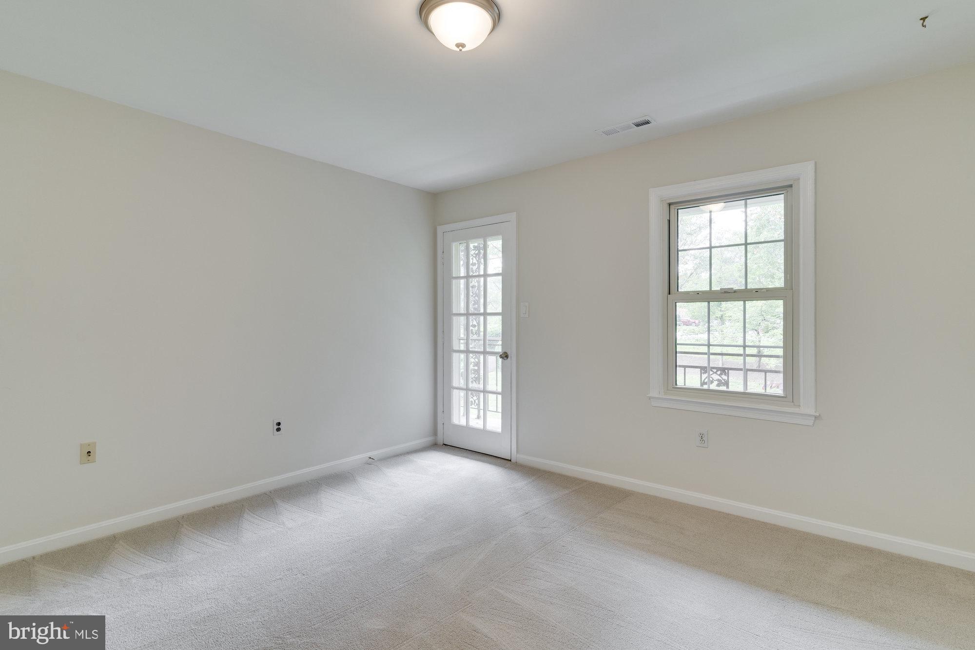 HICKORY CREEK - Residential