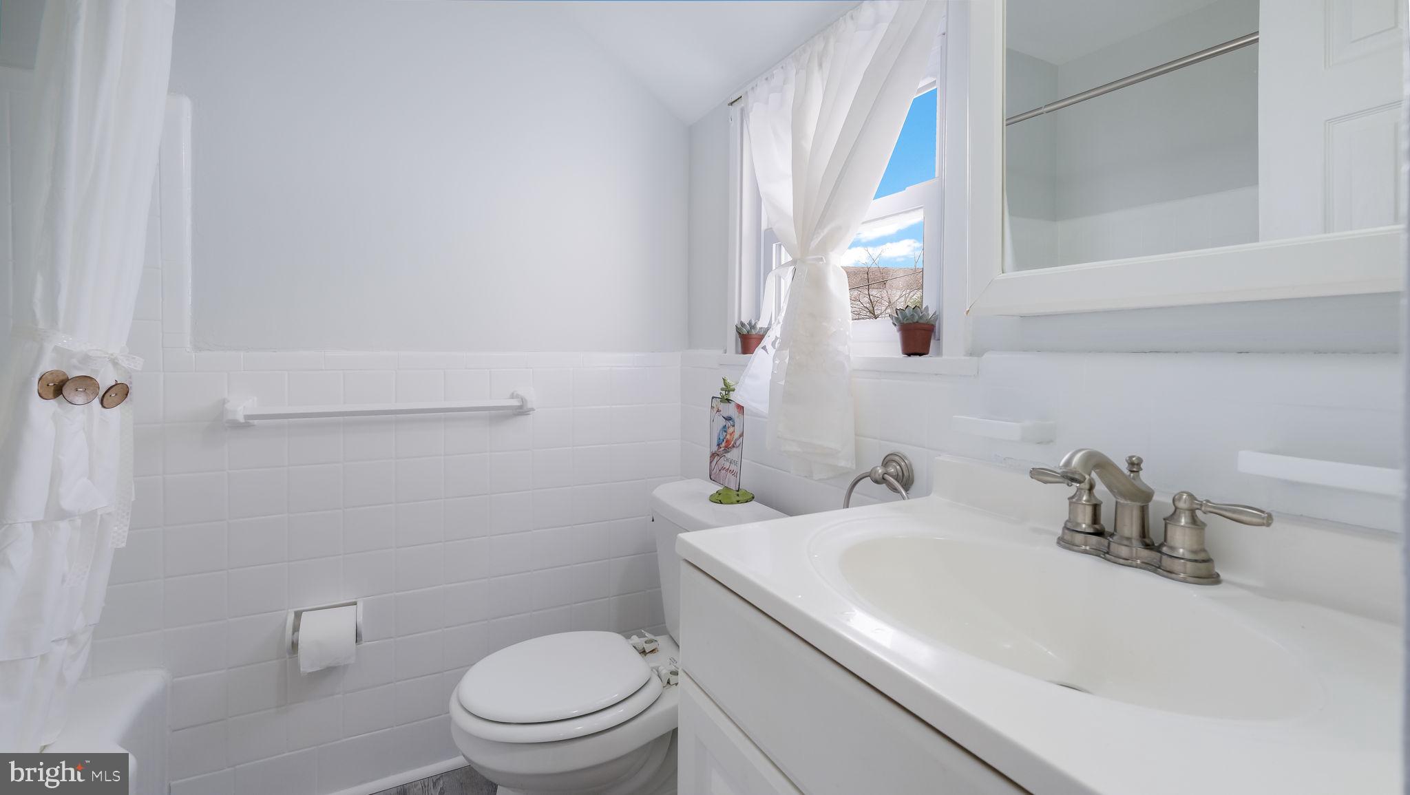 MILMONT PARK - Residential